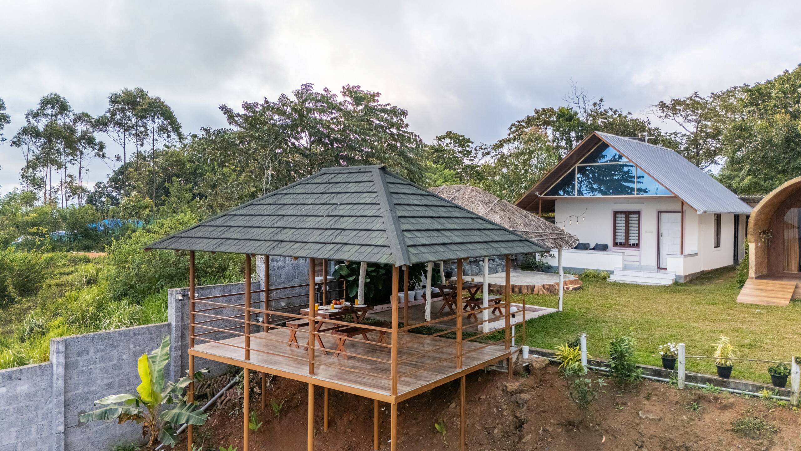 Cottage W/Garden, Outdoor dining & Valley Views 33