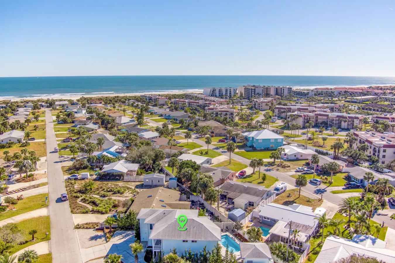 White Rose-Luxury Beach House Sleeps 24 7 Beds, 6.5 Baths, Heated Pool, Hot Tub, Game Room, Tiki Bar, Pets 3