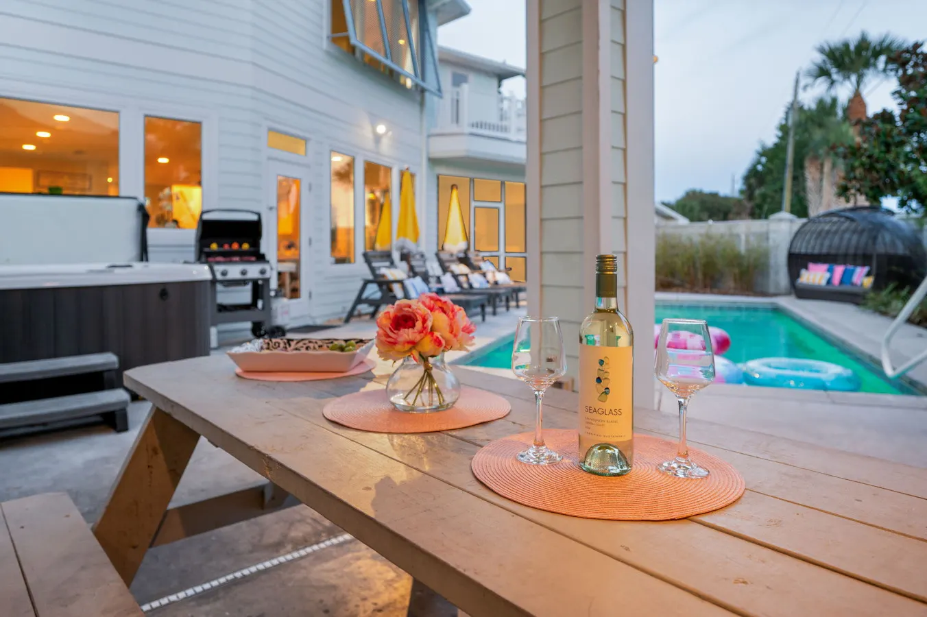White Rose-Luxury Beach House Sleeps 24 7 Beds, 6.5 Baths, Heated Pool, Hot Tub, Game Room, Tiki Bar, Pets 6
