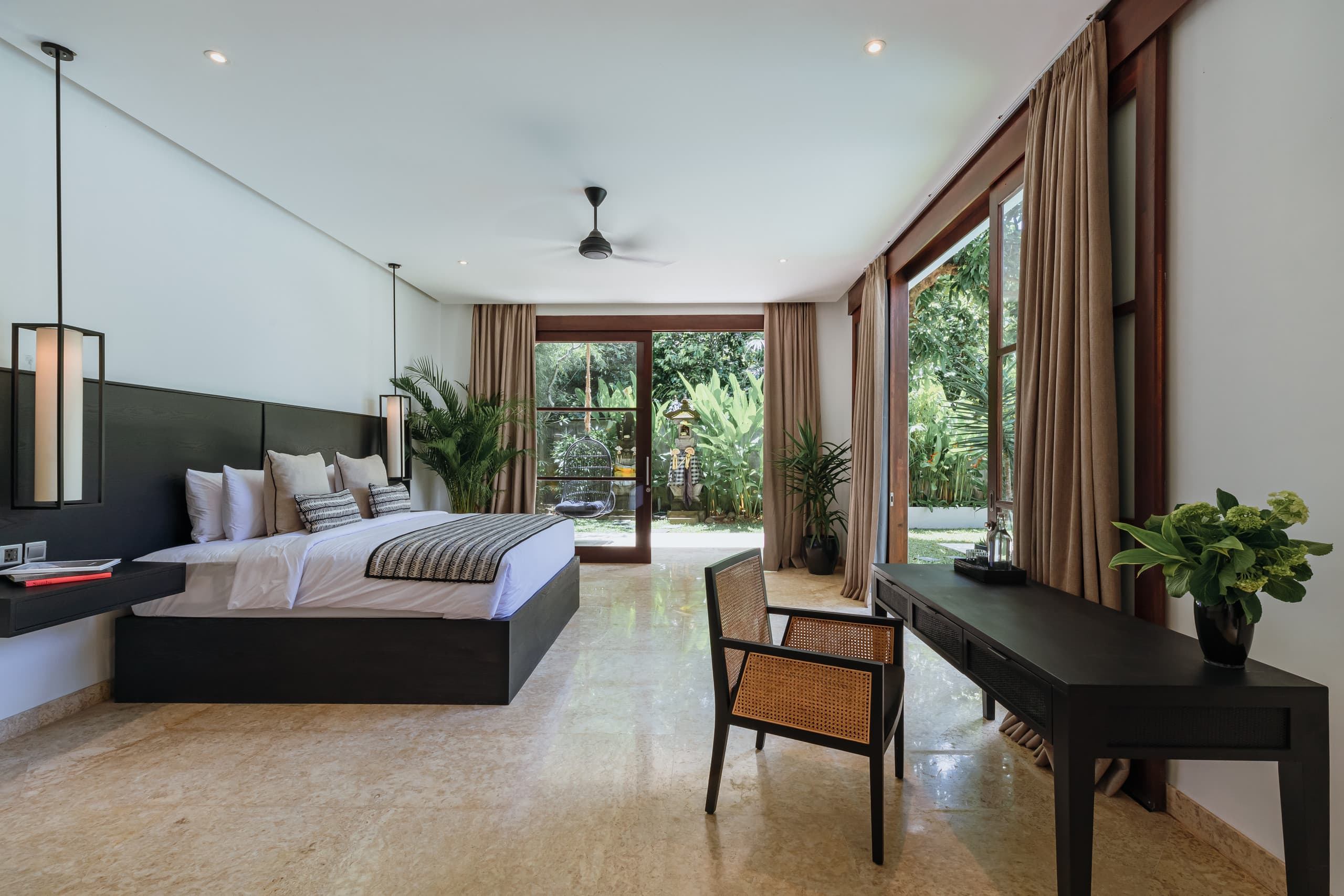 Nomad 3BR Villa in Seminyak w/ Pool, Alfresco 15