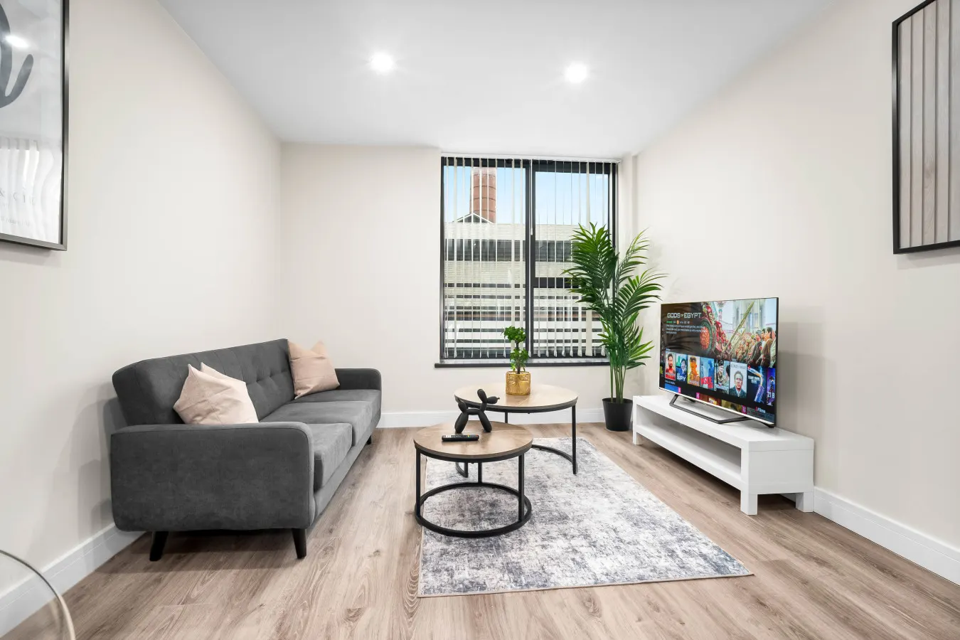Stylish 2 Bed Apartment - Smart TV - WIFI - Jewellery Quarter 4