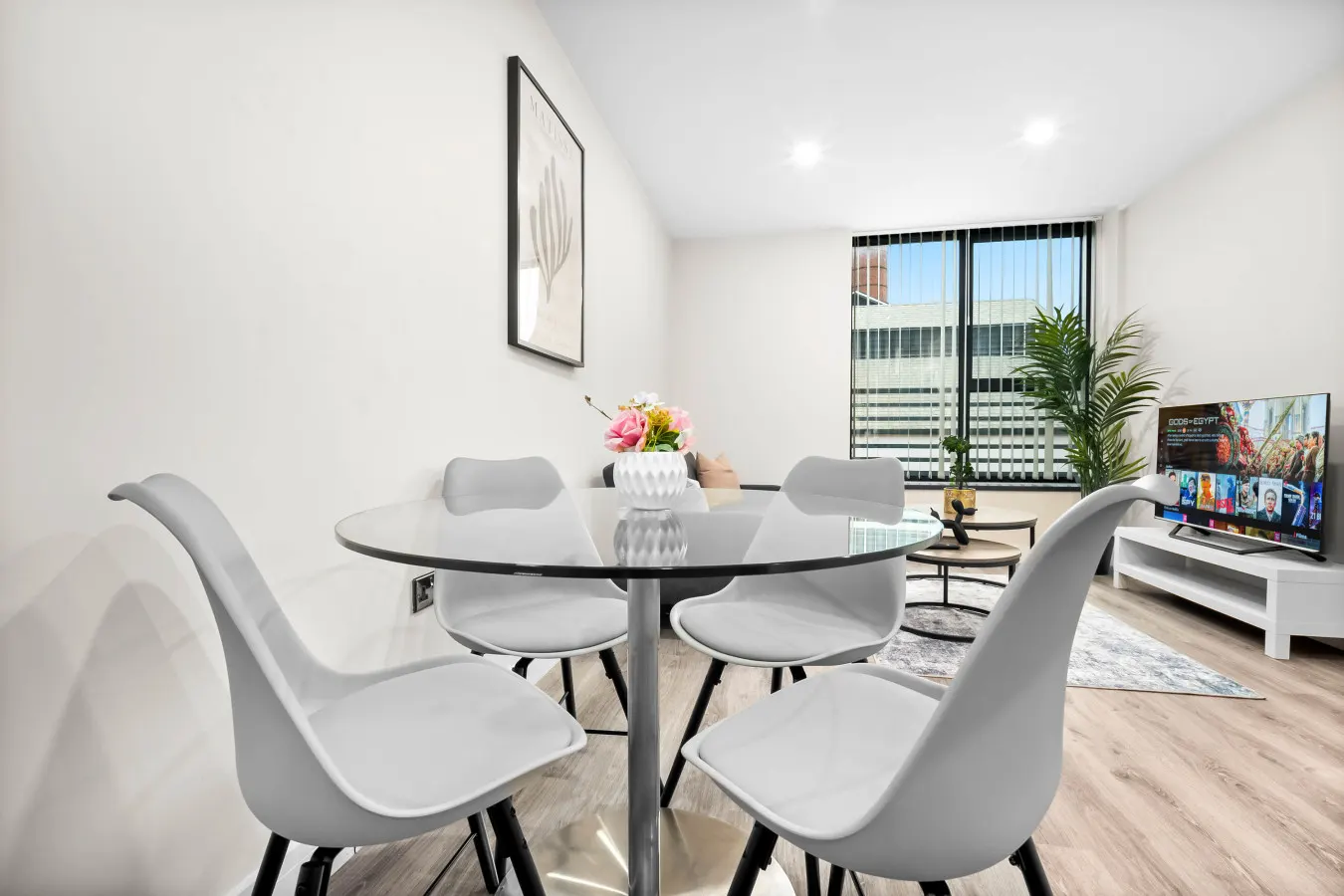 Stylish 2 Bed Apartment - Smart TV - WIFI - Jewellery Quarter 6