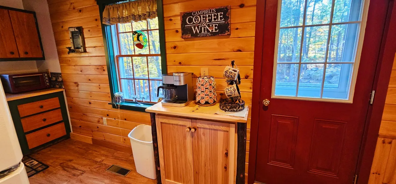 Cozy Moose Cabin 7