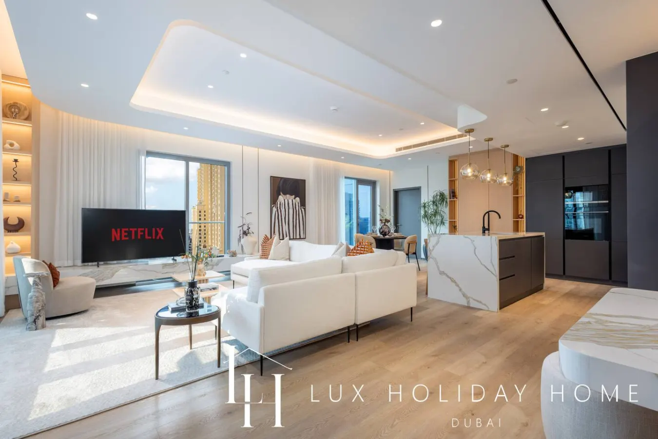 LUX The Aurora Marina View Suite 2