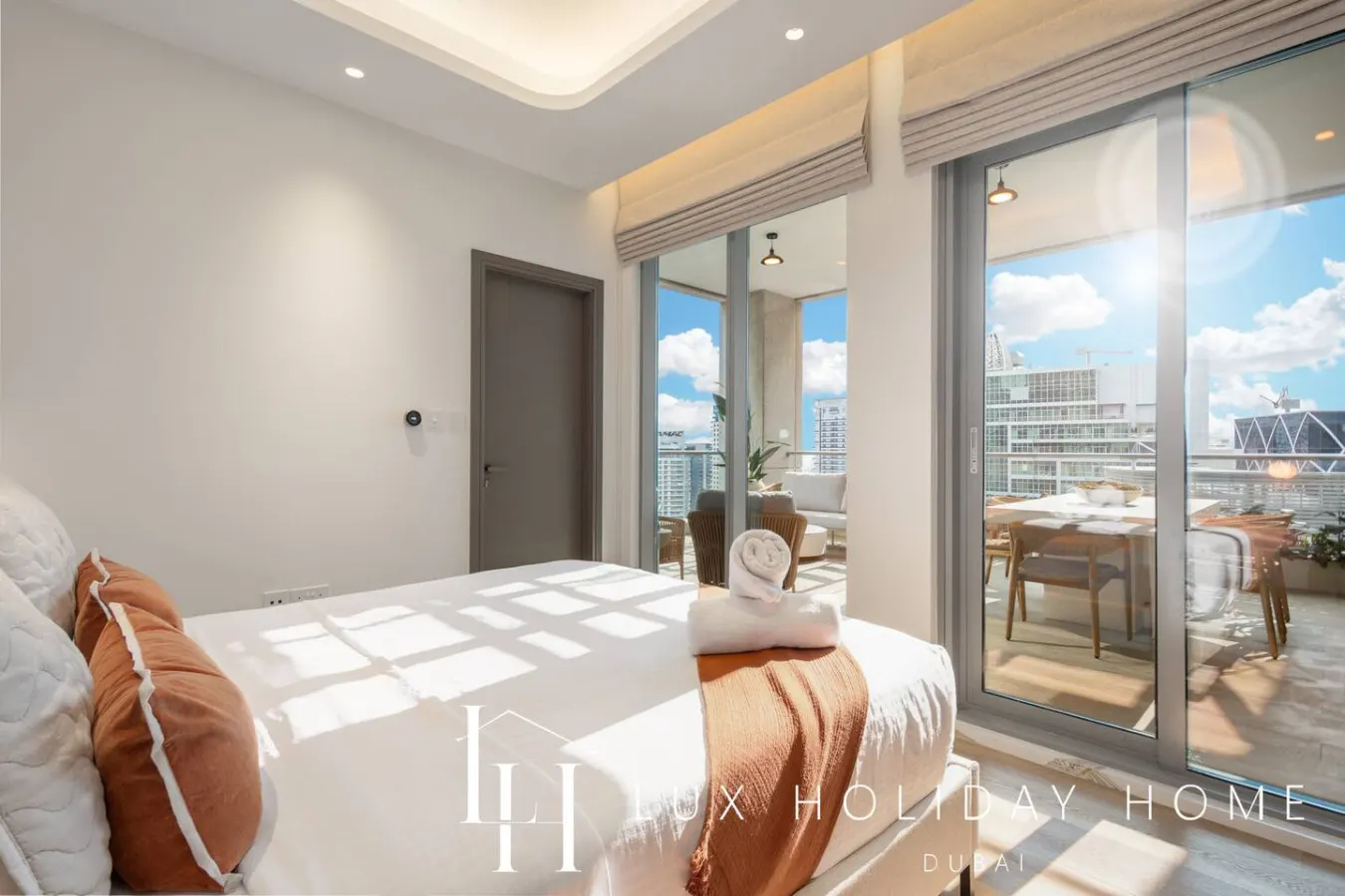 LUX The Aurora Marina View Suite 17
