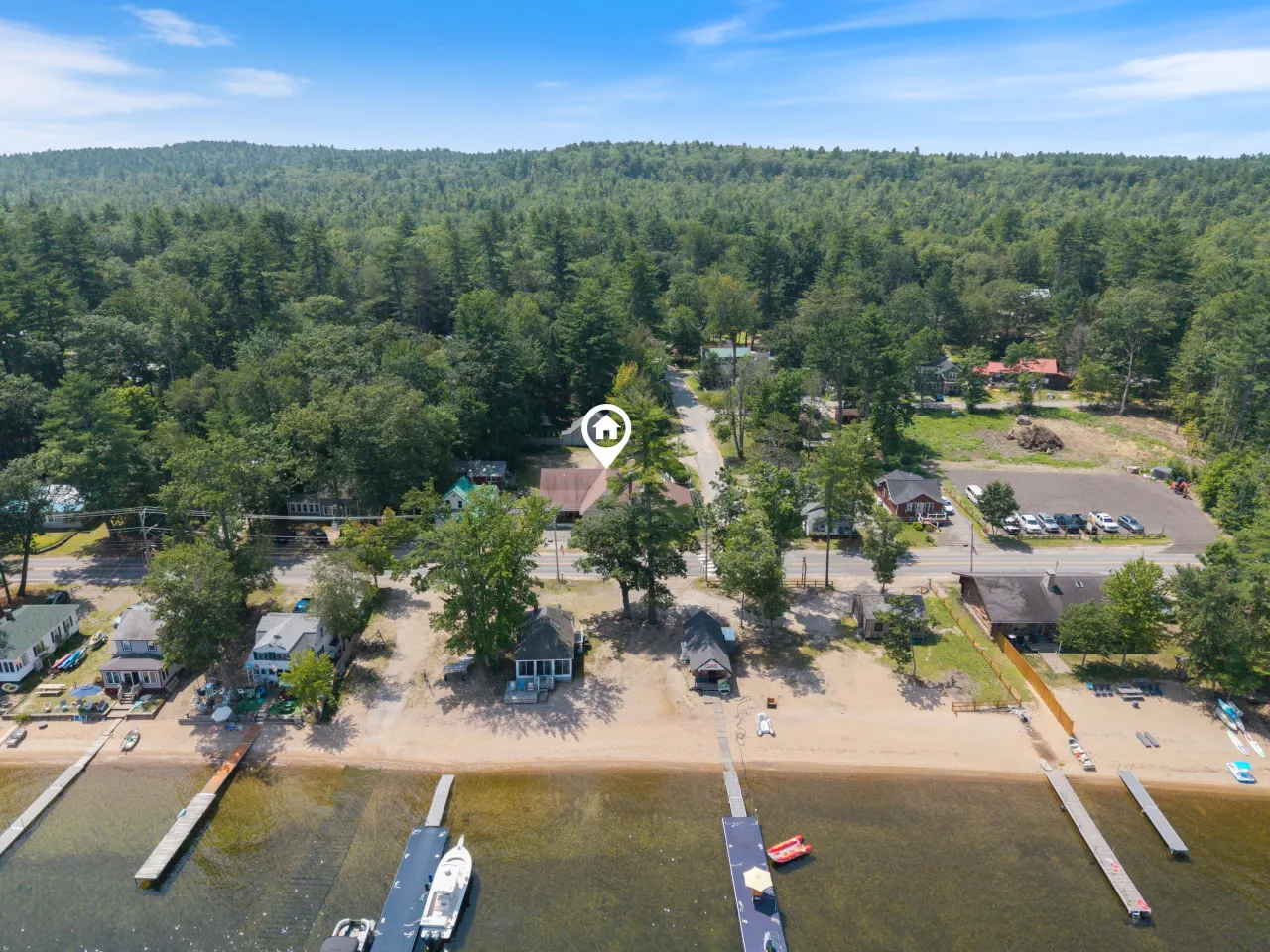 Reflections- Newly Remodeled and Spacious Sebago Lake Home