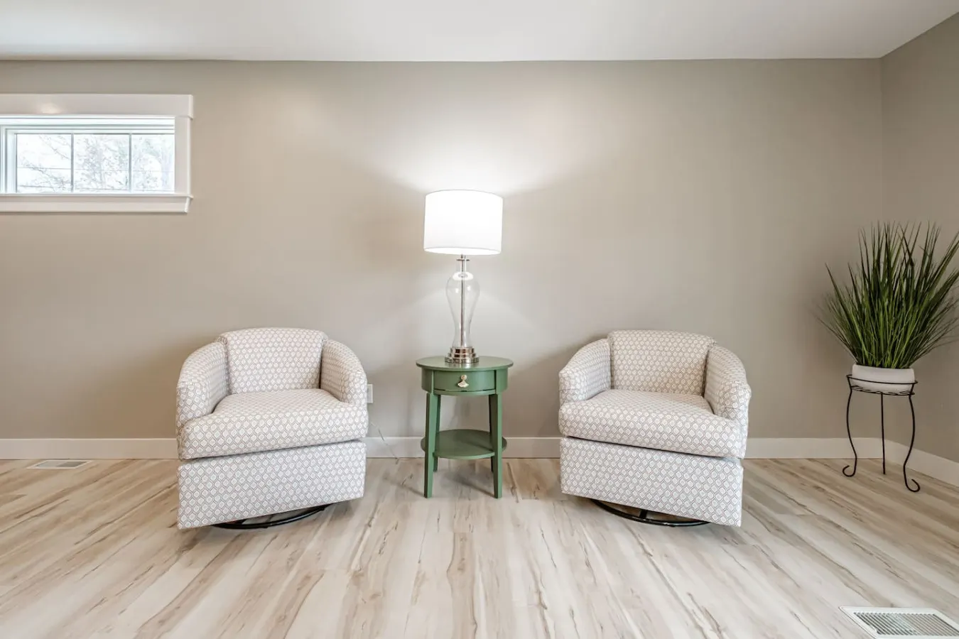 Reflections- Newly Remodeled and Spacious Sebago Lake Home 13