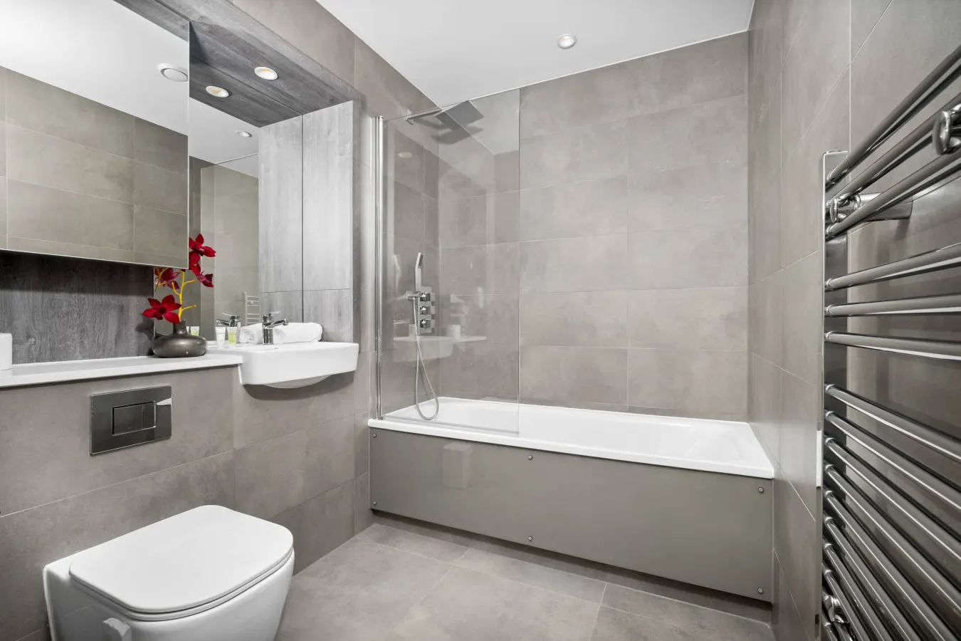Stylish 2 Bed Apartment * 2 Bathrooms * Balcony — photo 4
