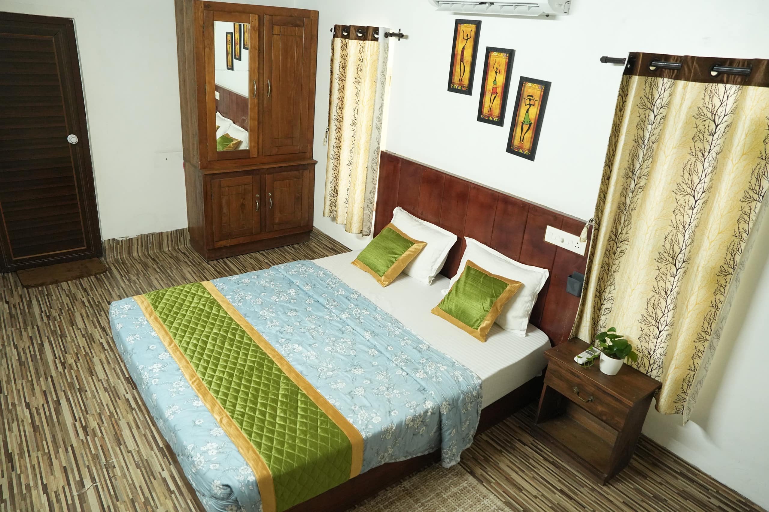 Guest House Near Munna 28
