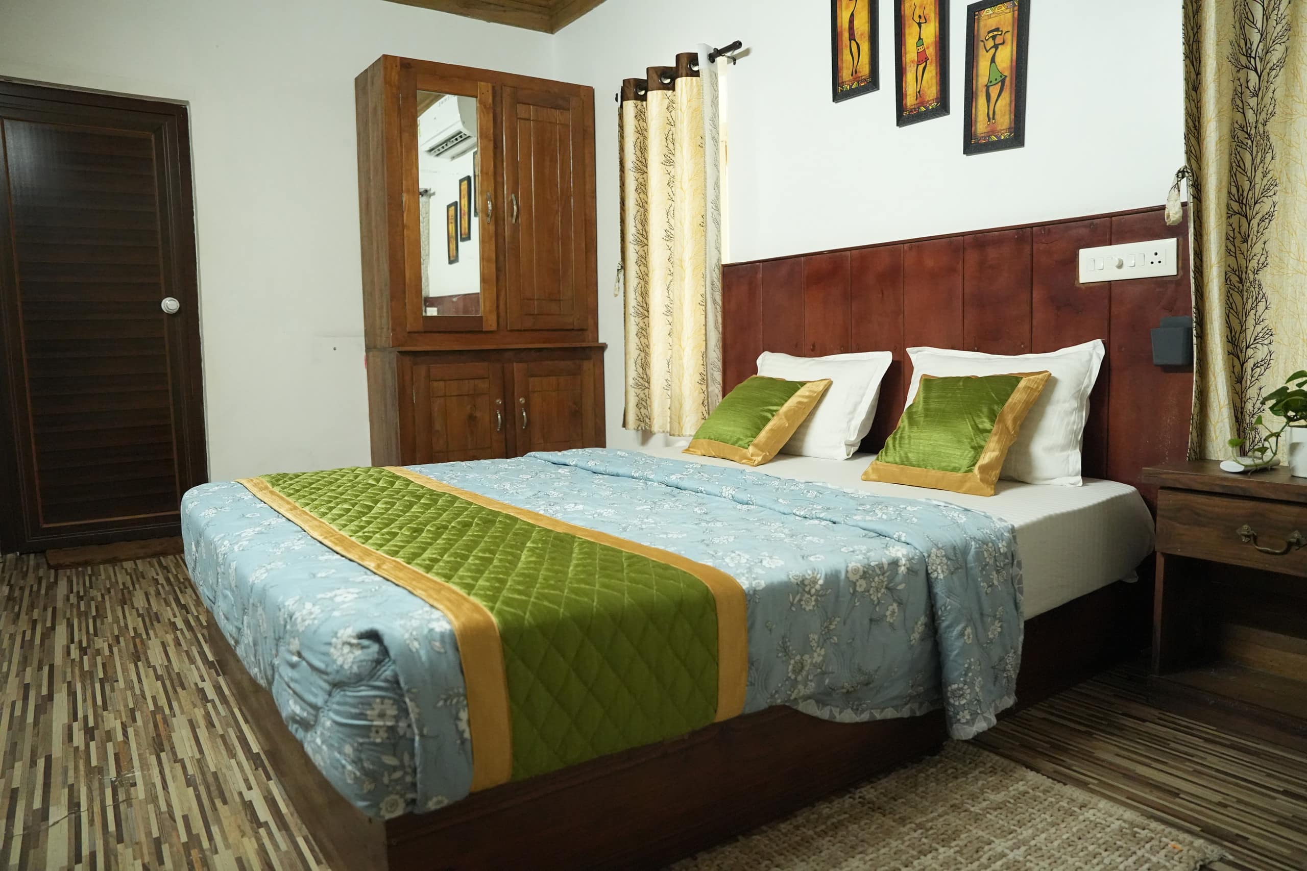 Guest House Near Munna 27