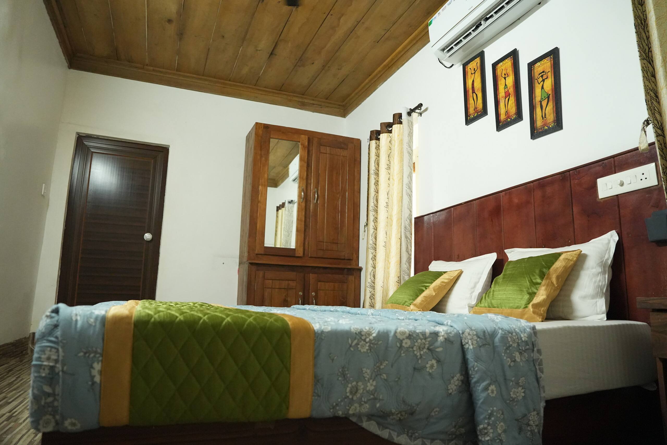 Guest House Near Munna 29