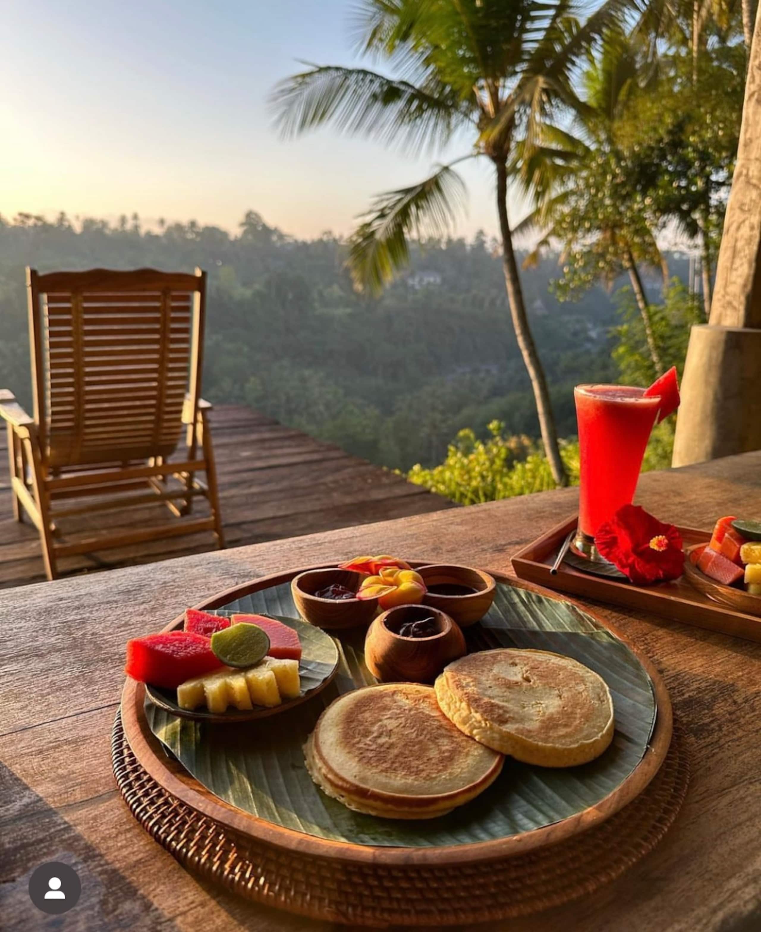 Zen Hideaway 1: Wabi-Sabi Teak House & Sunrise