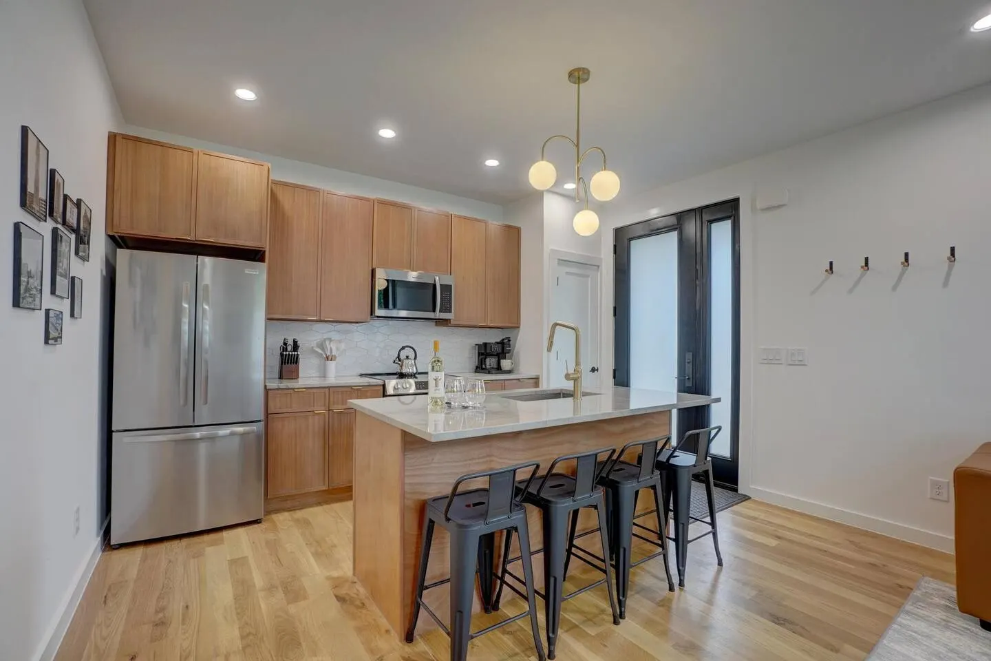 LuxMiniHouse~WalkDowntown~Parking~Greenway 5