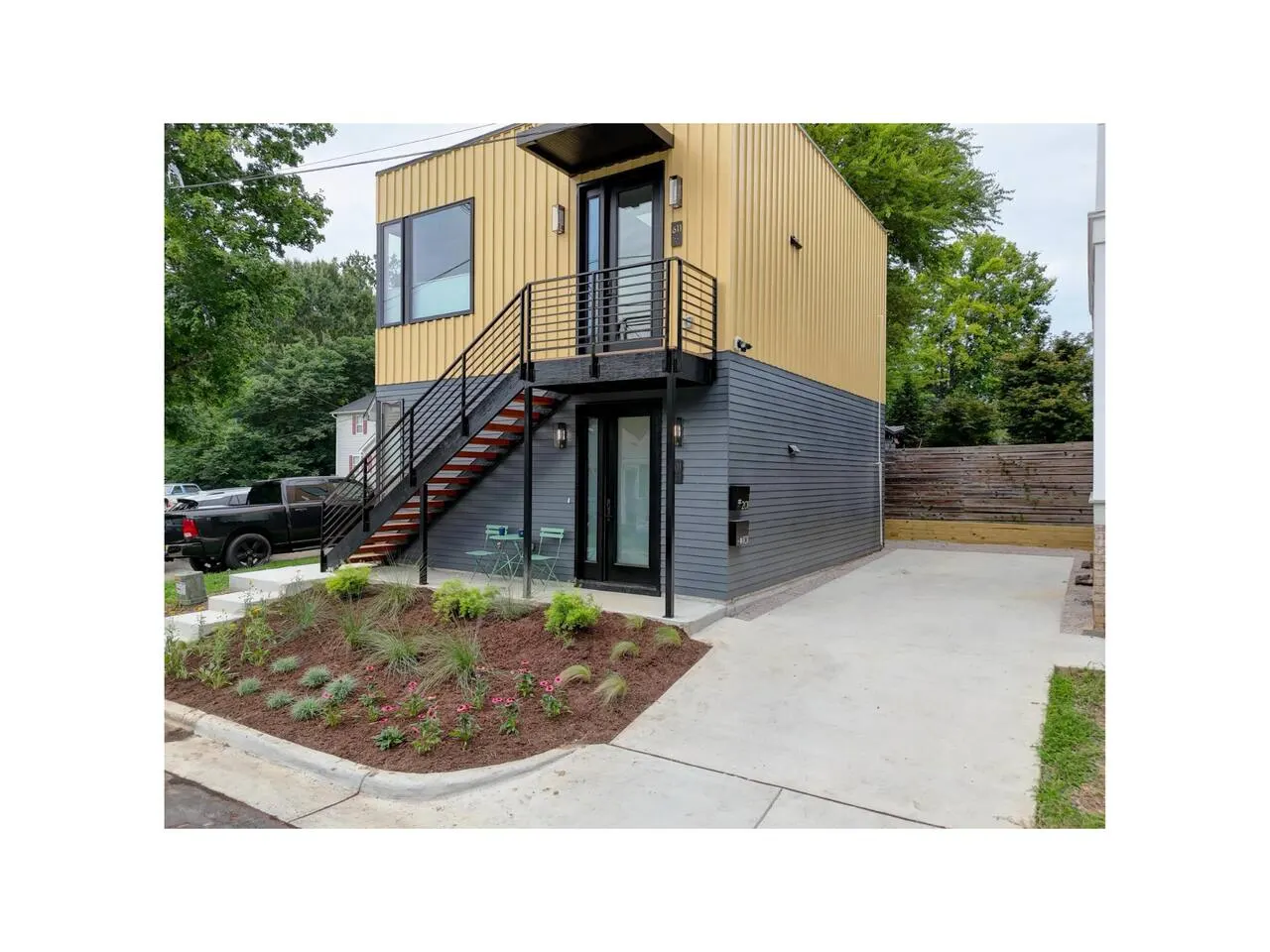 LuxMiniHouse~WalkDowntown~Parking~Greenway 6