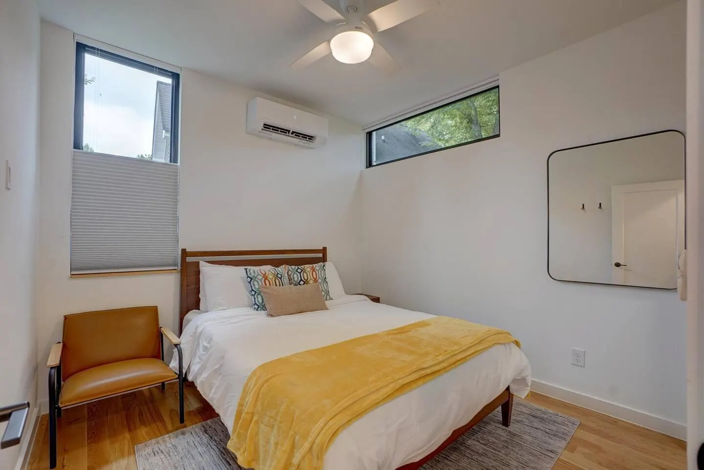 LuxMiniHouse~WalkDowntown~Parking~Greenway 7