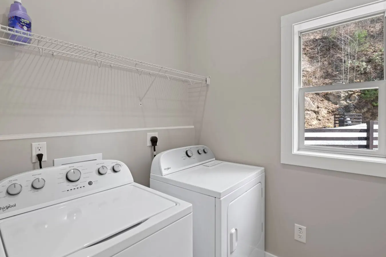Mountain Stay King w/ Fireplace & Mountain Views 17