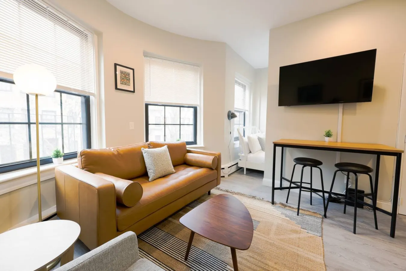 Spacious and Bright Studio 2