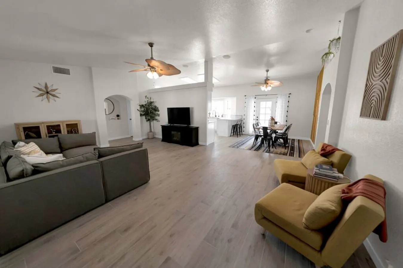 Havasu Regal - Pool, Spa, Boat Parking, BOHO Design — photo 2