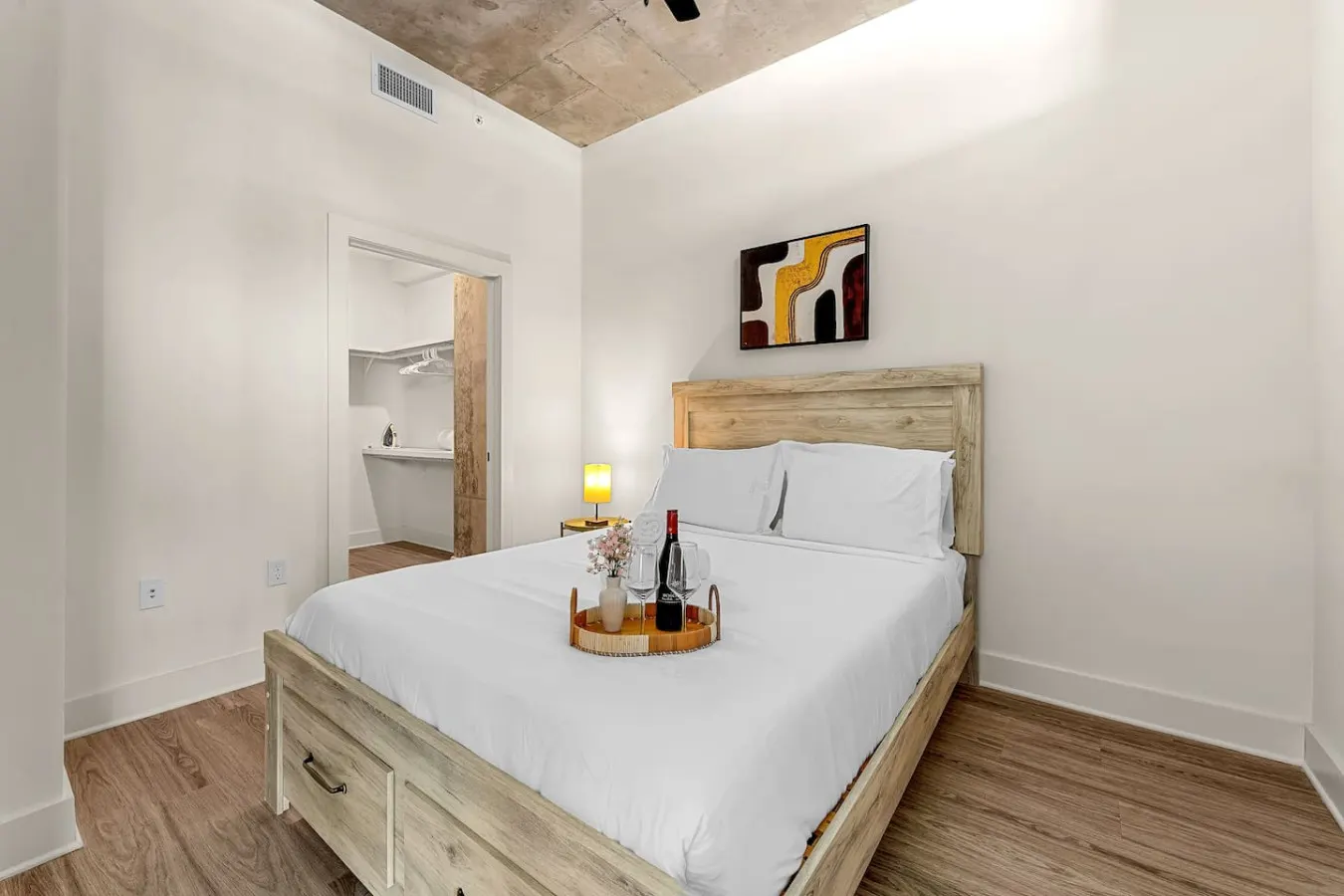Channelside: Near Everything in Tampa! Ybor DT 3