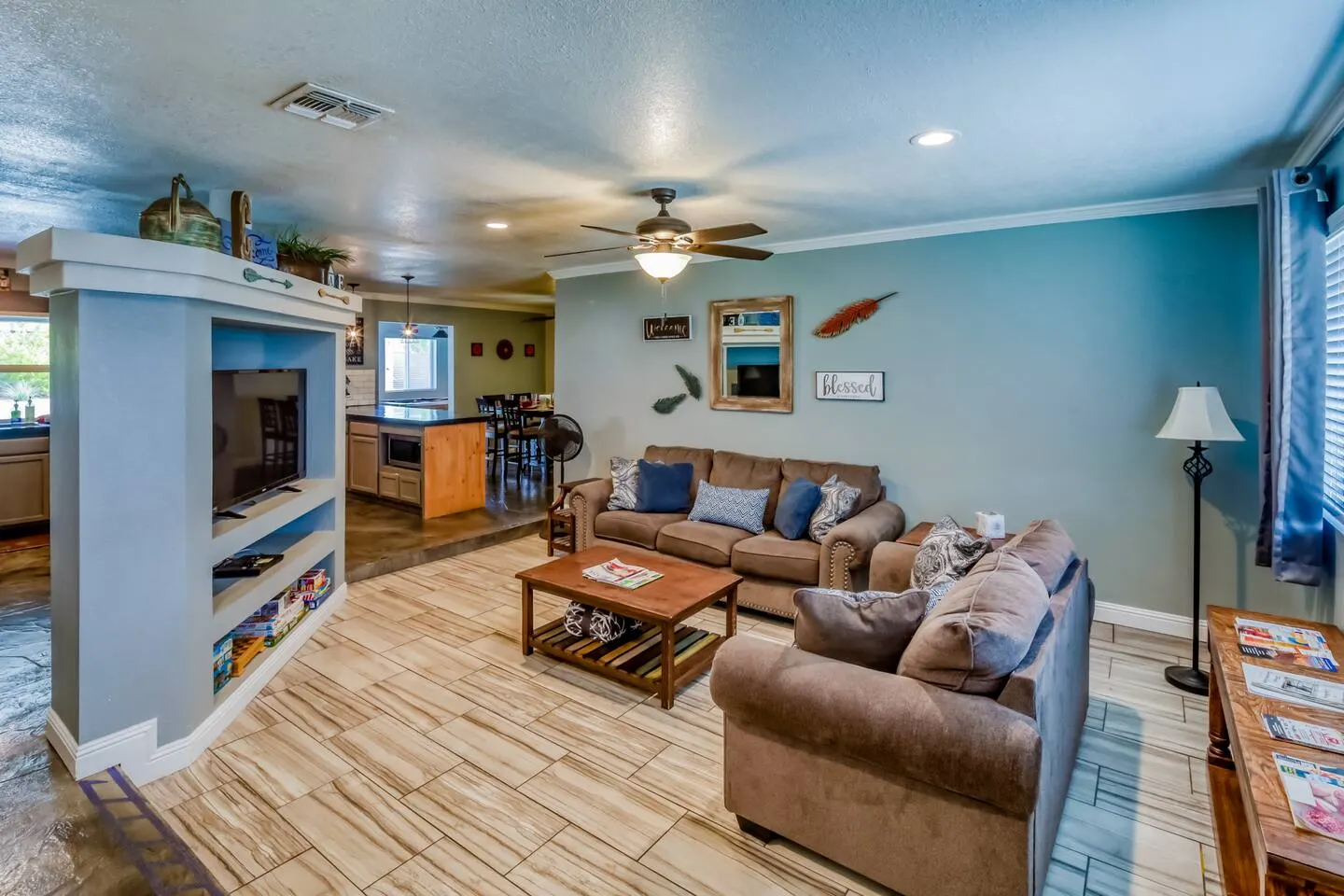 Sprawling Pool Home w/ Outdoor Bar and Pool Table 9