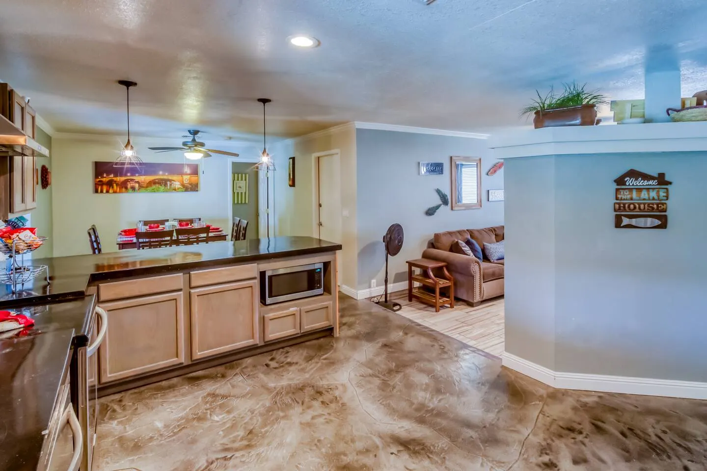 Sprawling Pool Home w/ Outdoor Bar and Pool Table 12
