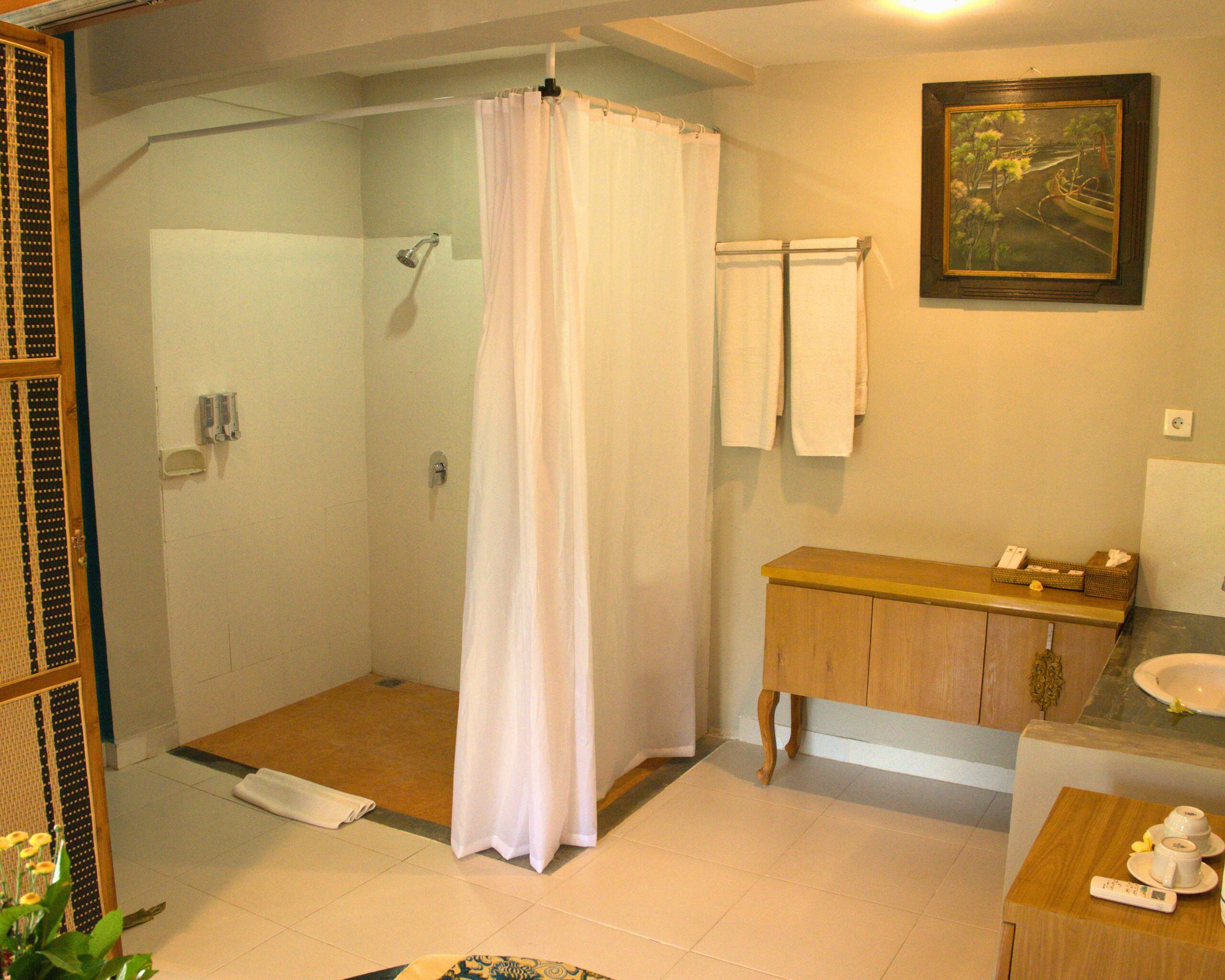 Basic Studio Room 33