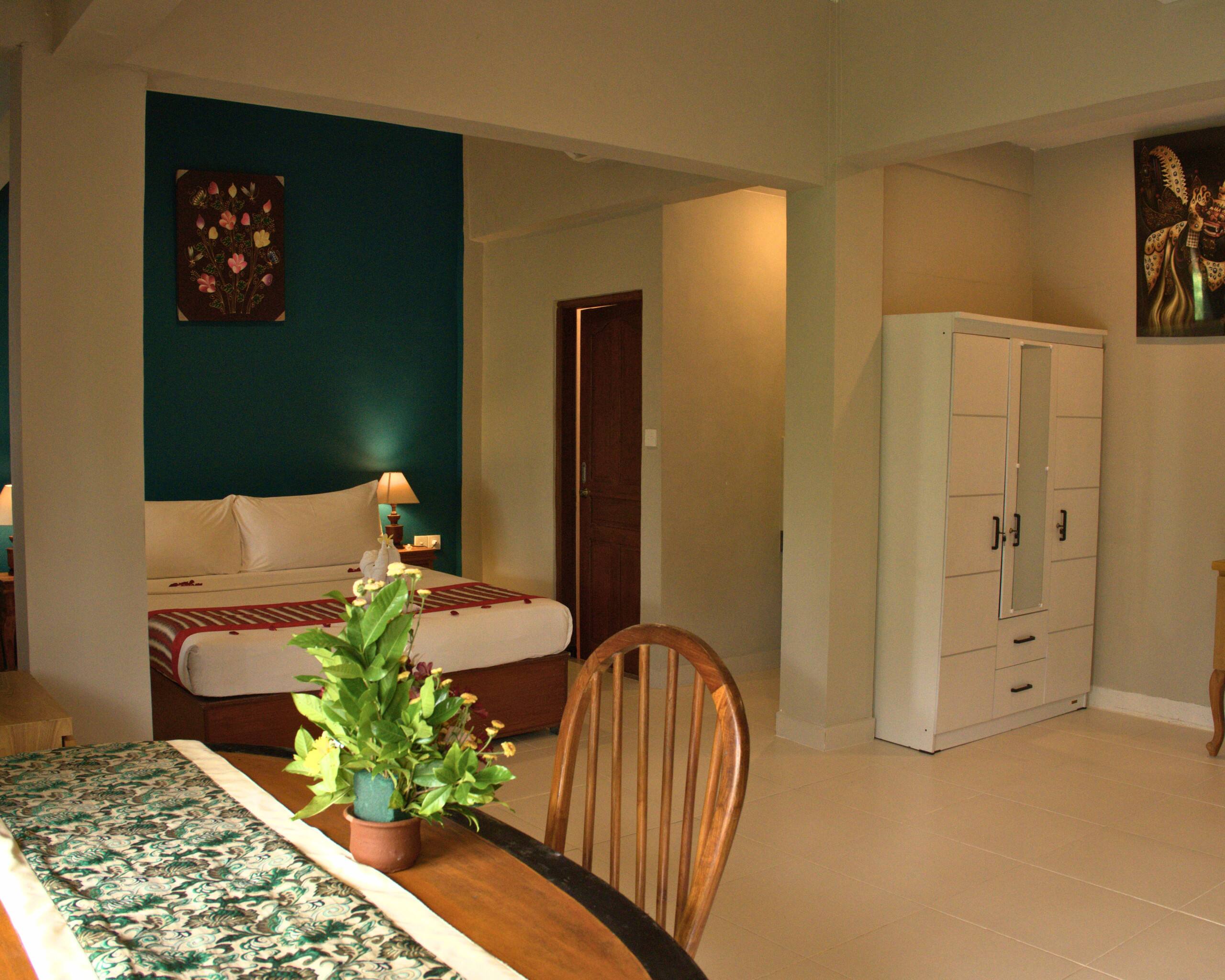 Basic Studio Room 18