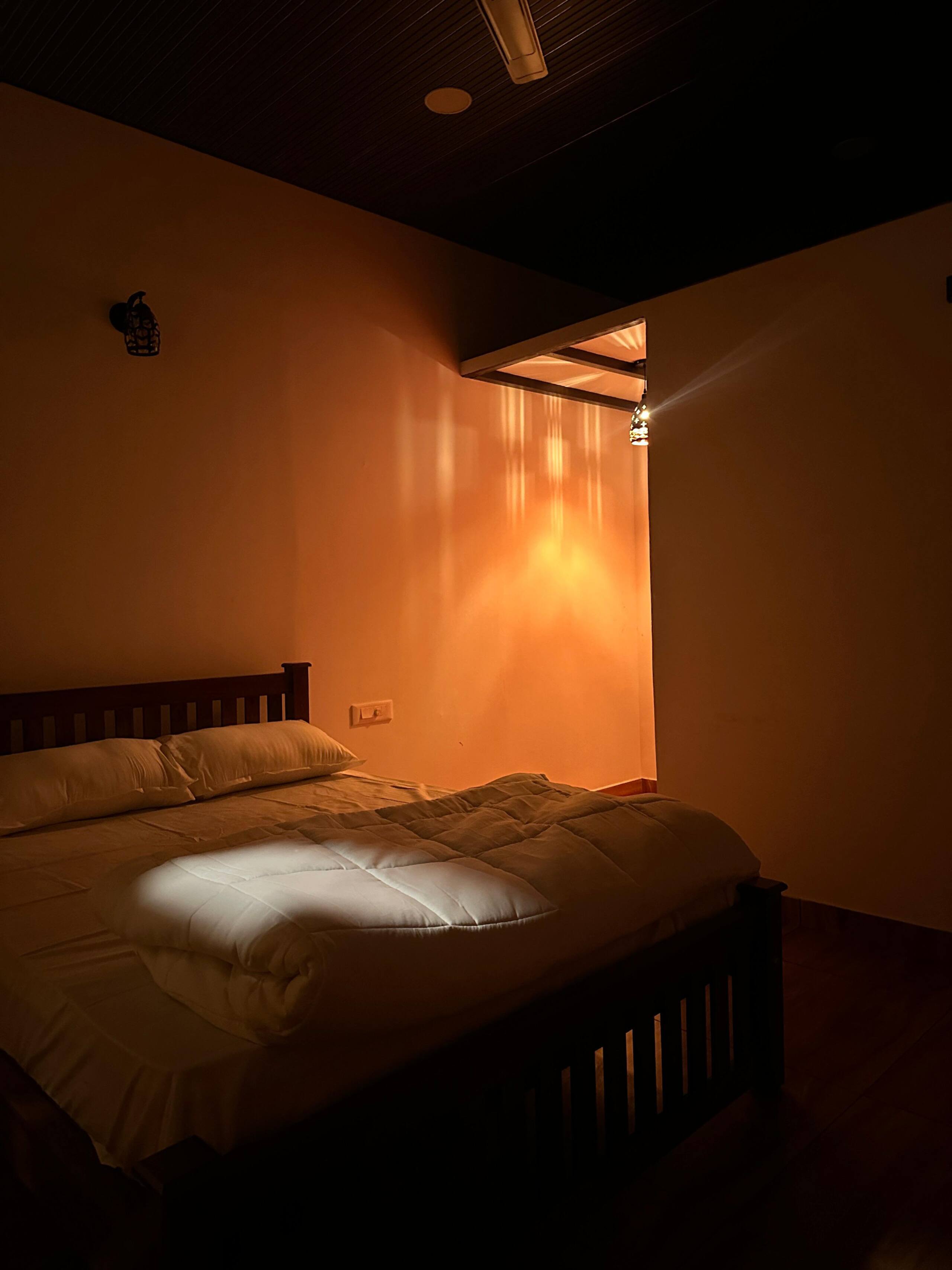 Elim Chalet-Valley Room 1
