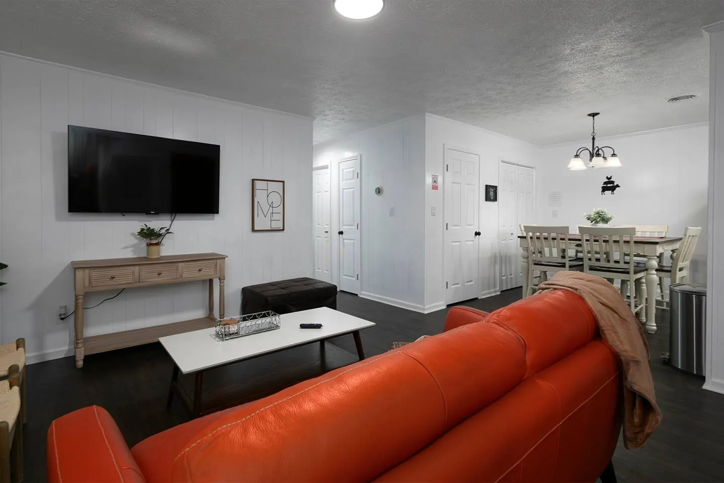 Rustic Charm Farmhouse — photo 2