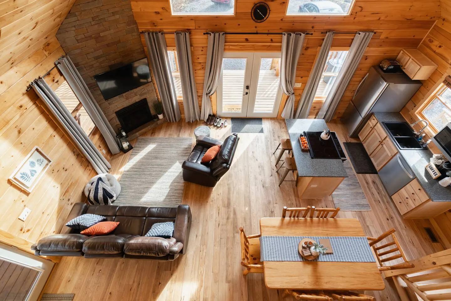 Family Friendly ~ Hocking Hills Cabin ~ Close to Caves, w/Wifi 9
