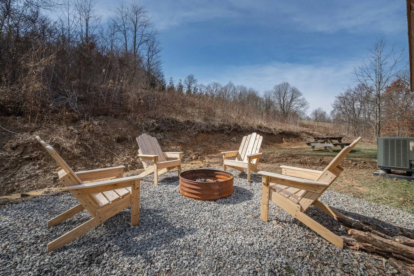 Family Friendly ~ Hocking Hills Cabin ~ Close to Caves, w/Wifi 14