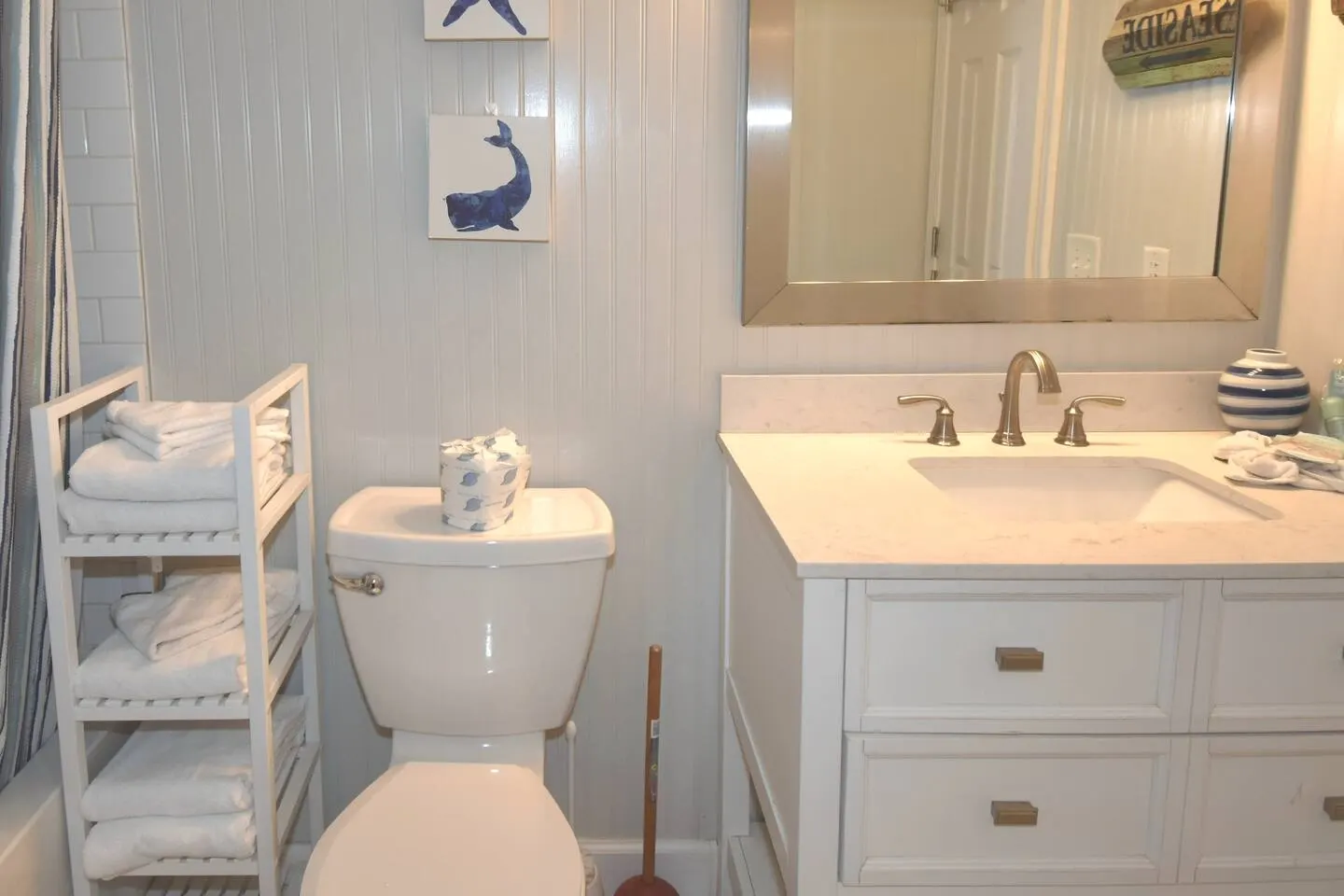 Whispering Seas 108- Oceanfront 2Br/2Bath with pool access. Ground floor with beach view- Sleeps 8 11