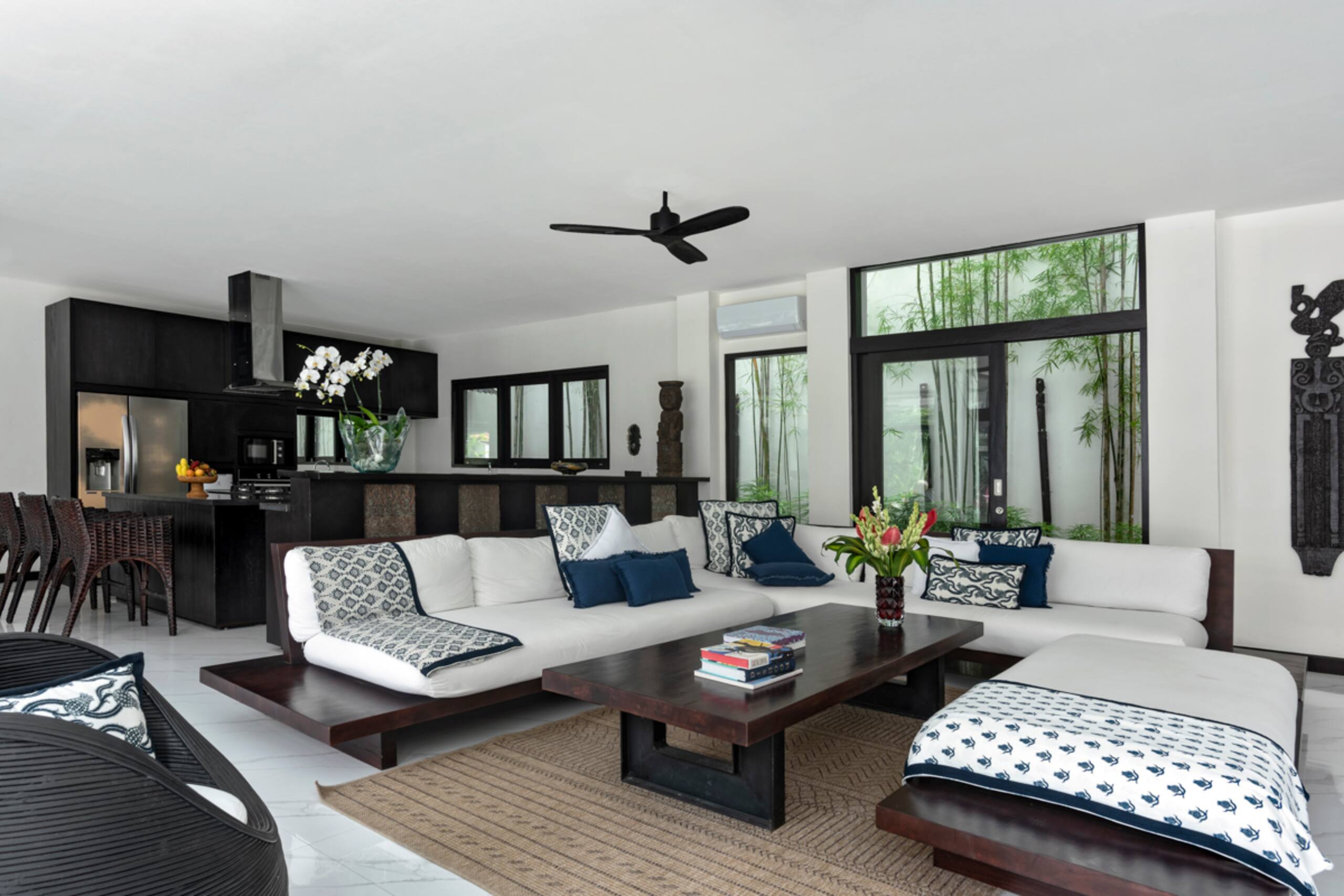 Villa Anaya Manis: 9-Bedroom, 2 Pools, Gym, BBQ 7