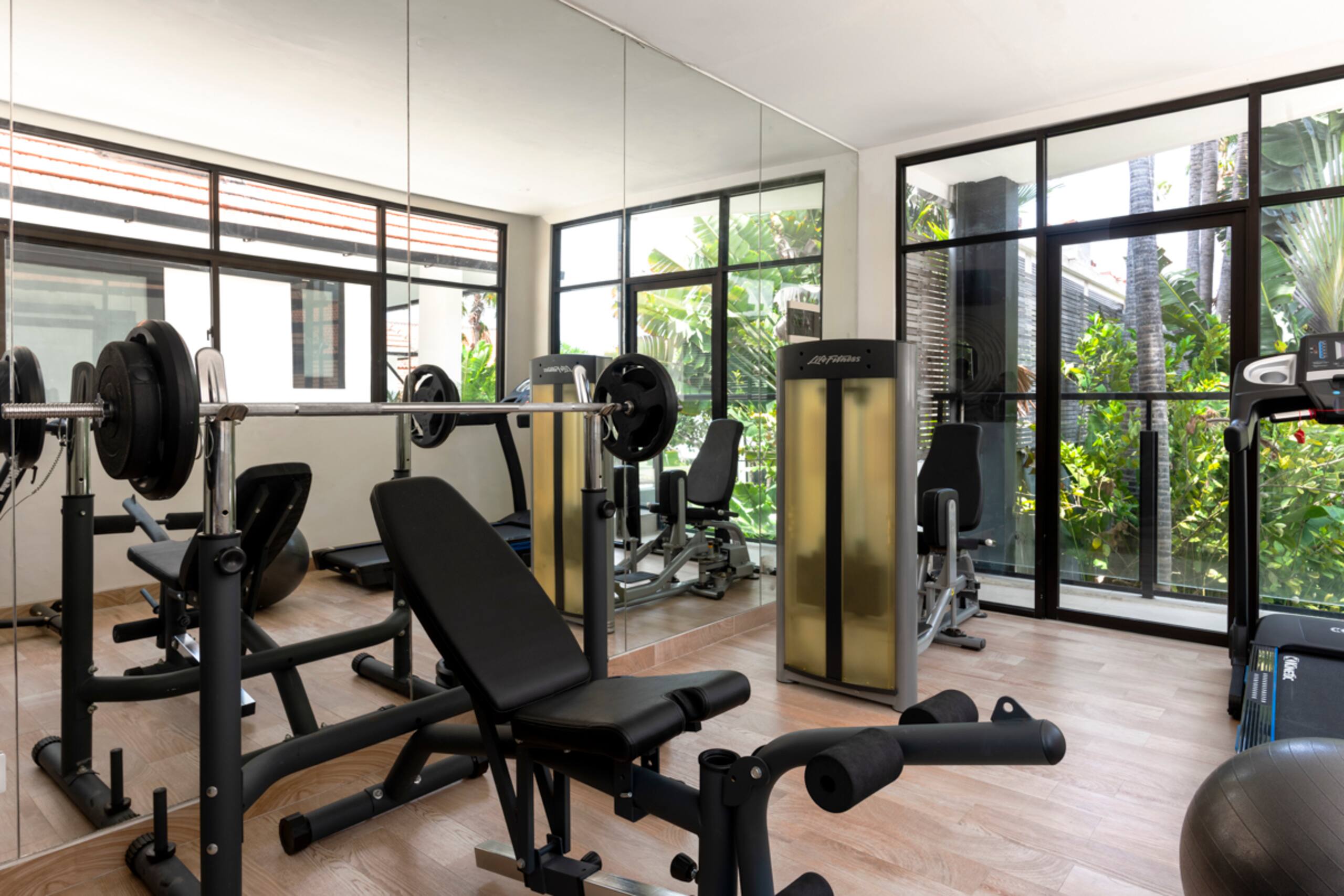 Villa Anaya Manis: 9-Bedroom, 2 Pools, Gym, BBQ 26