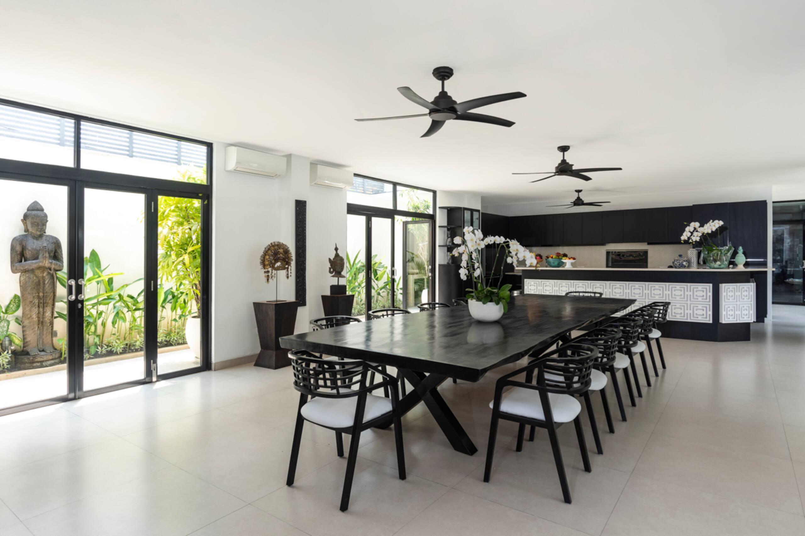 Villa Anaya Manis: 9-Bedroom, 2 Pools, Gym, BBQ 6