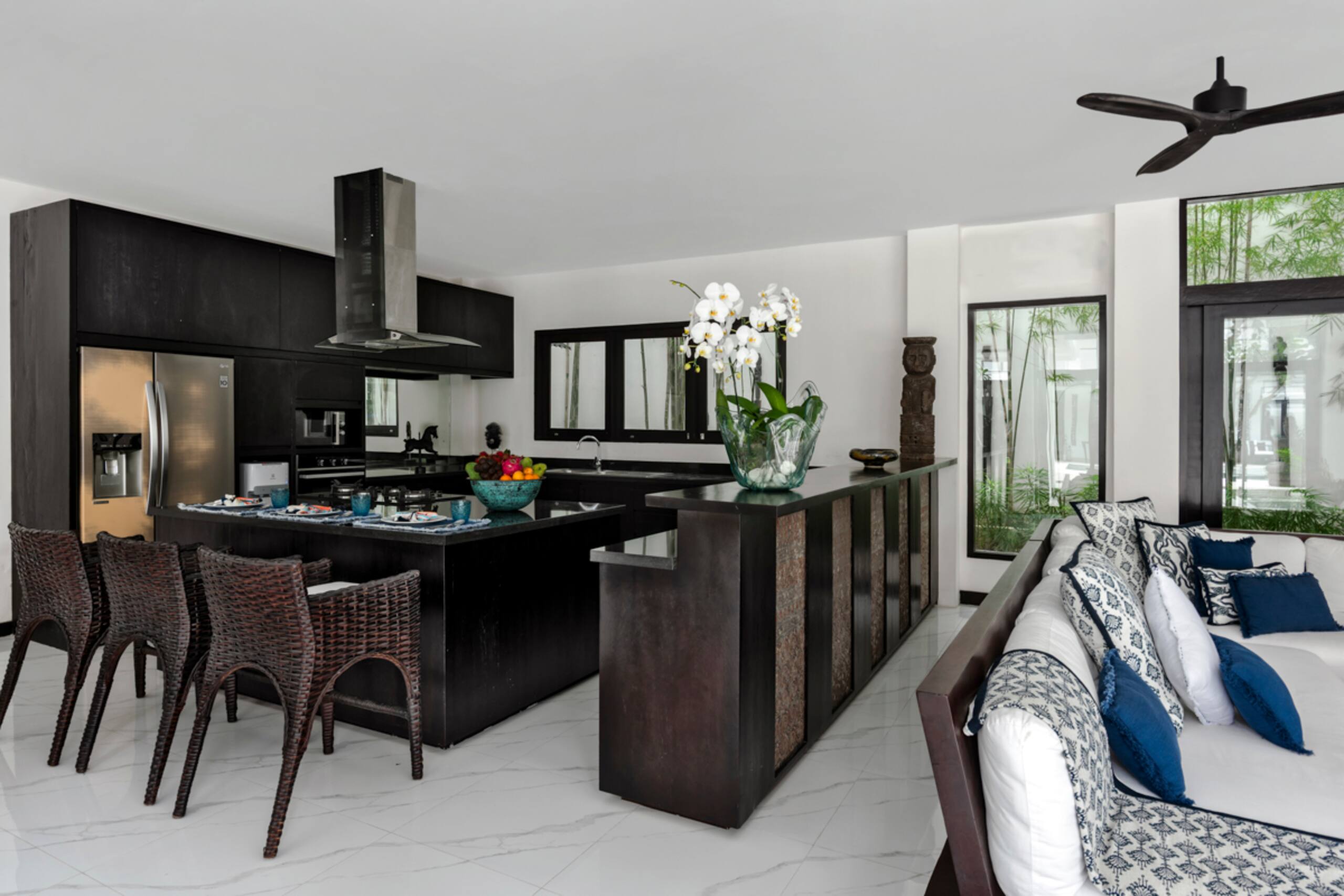 Villa Anaya Manis: 9-Bedroom, 2 Pools, Gym, BBQ 11