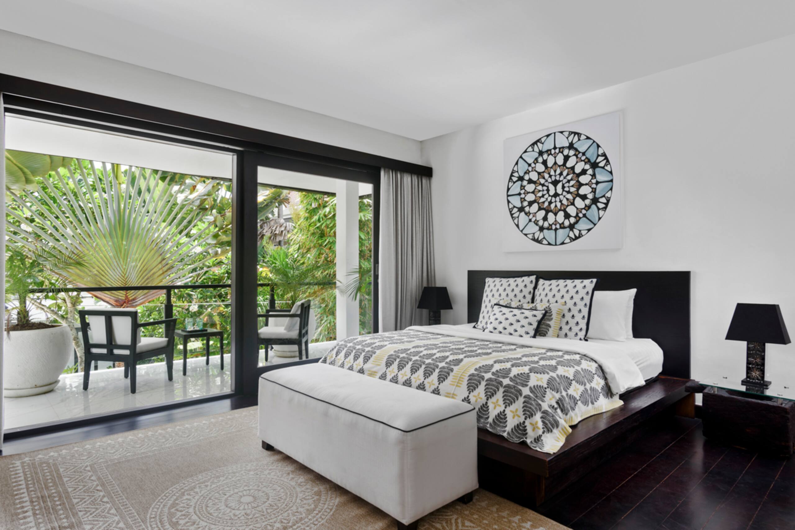 Villa Anaya Manis: 9-Bedroom, 2 Pools, Gym, BBQ — photo 2