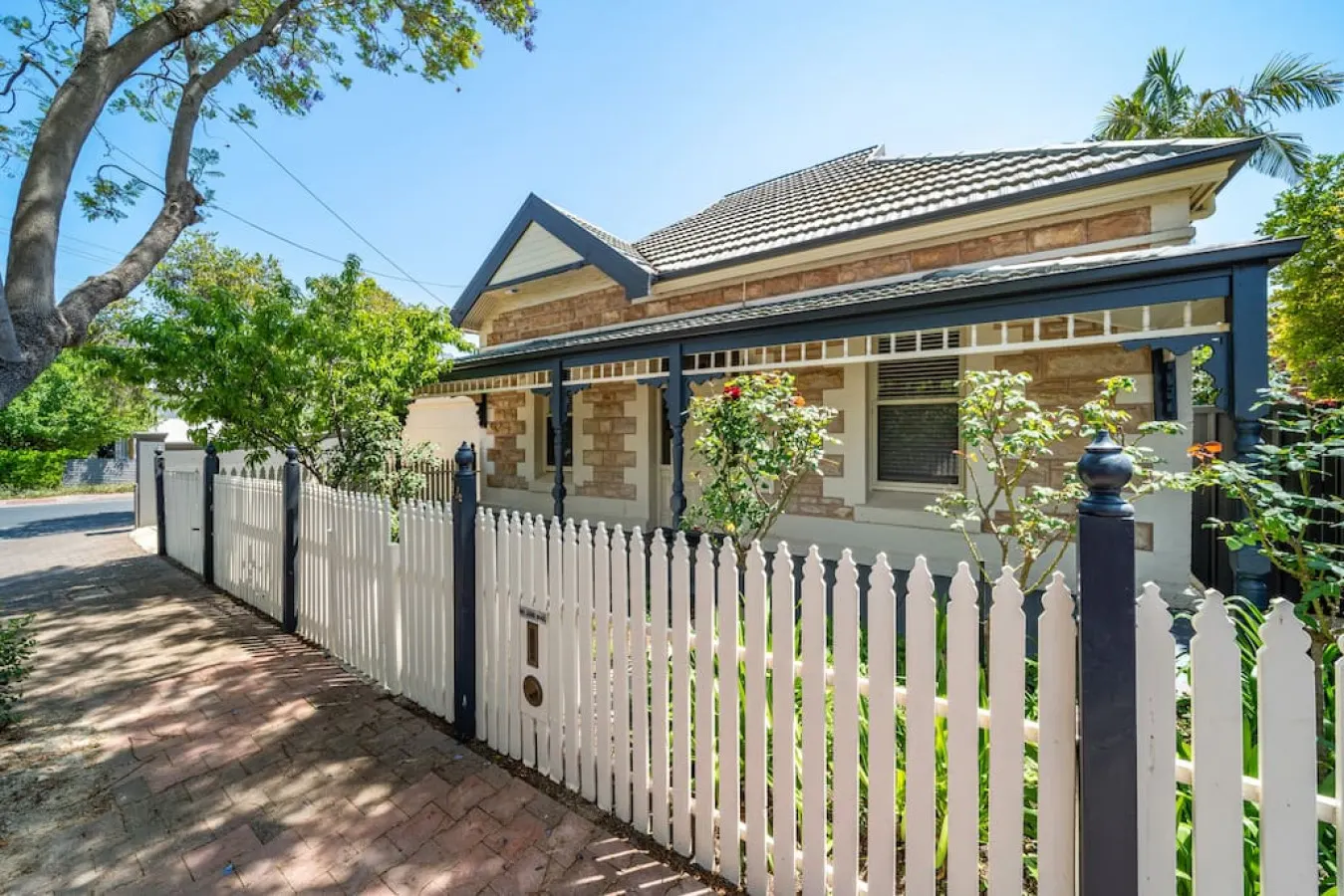 Waratah Cottage—1910s Boutique Heritage — photo 5