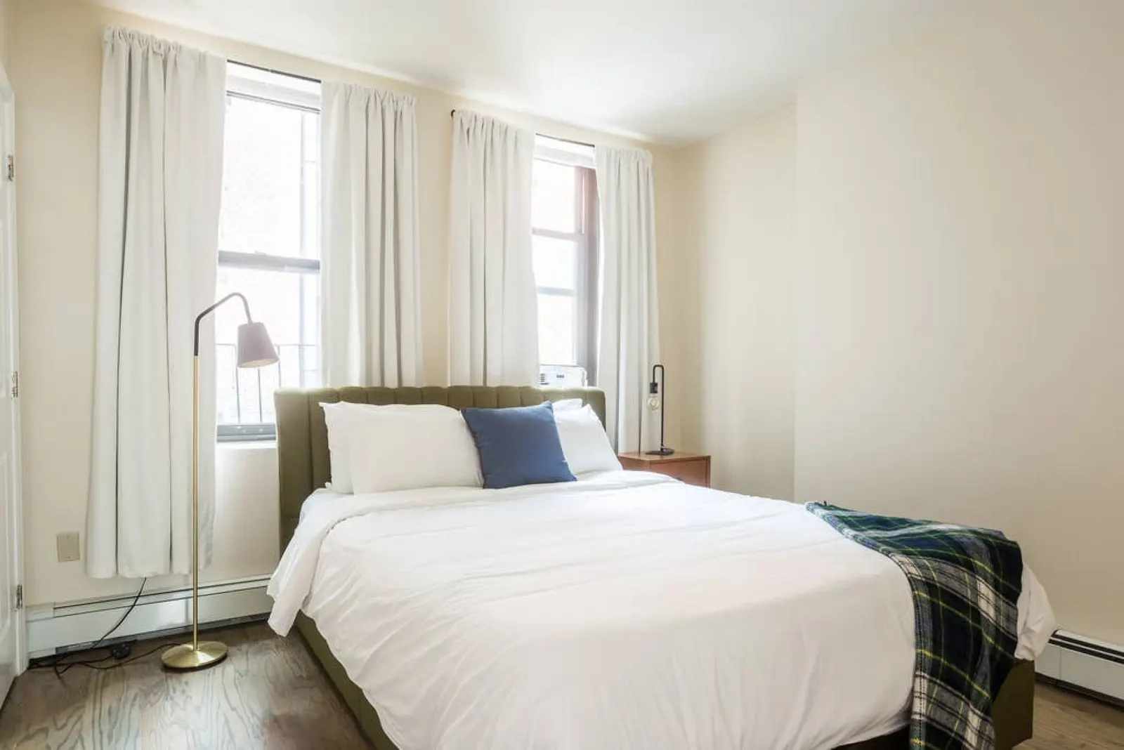Lux Downtown Flat - Large Open Layout - Fast Wifi 3