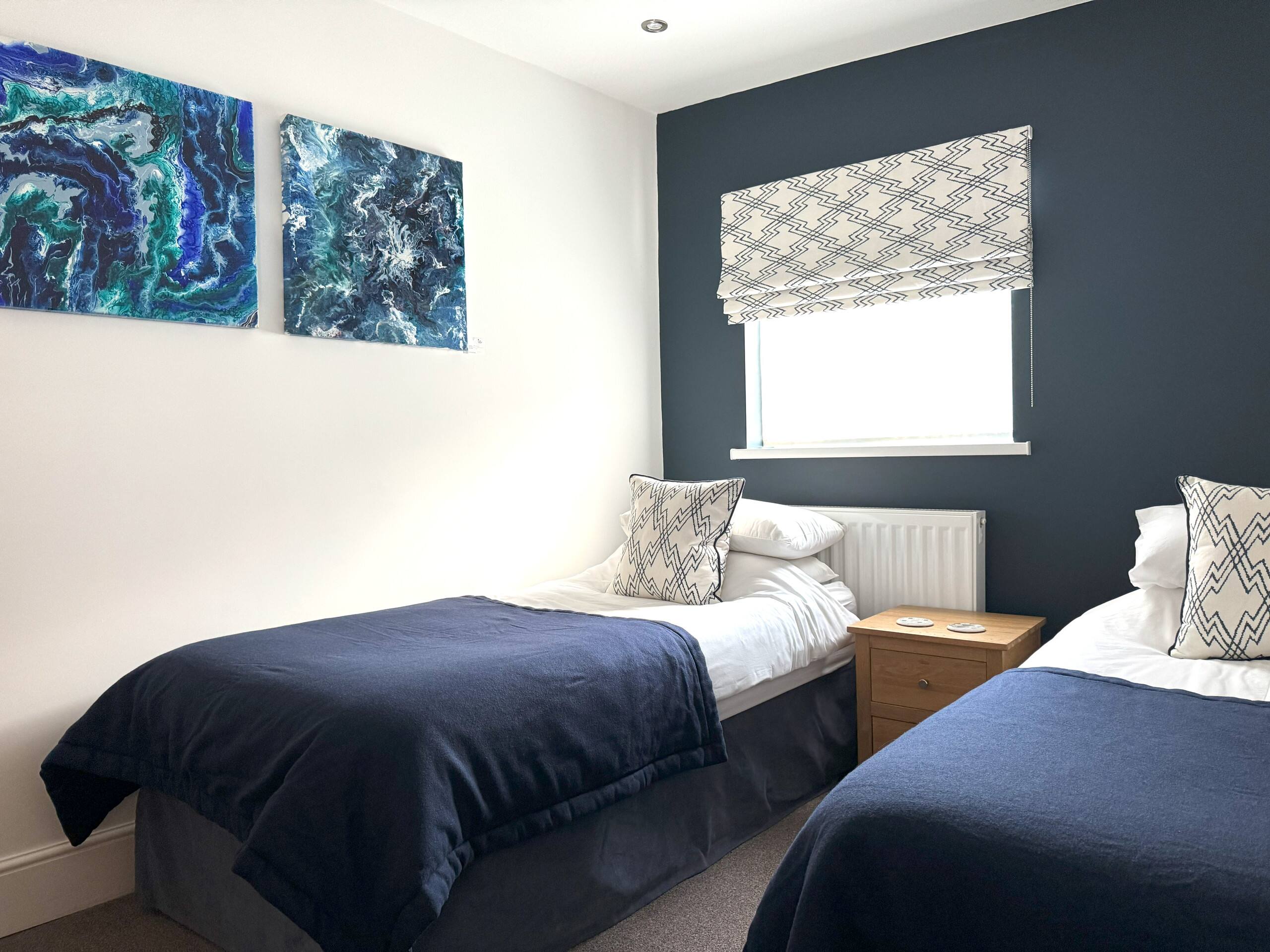 8 Crickhowell Cottages, Town Centre location 12