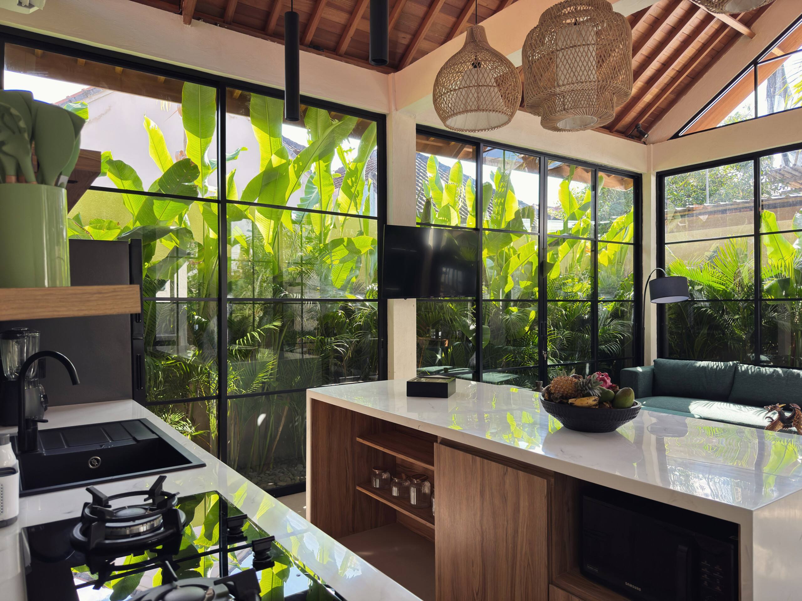 2BR Private Pool Villa • Walk to Beach & Seminyak 11