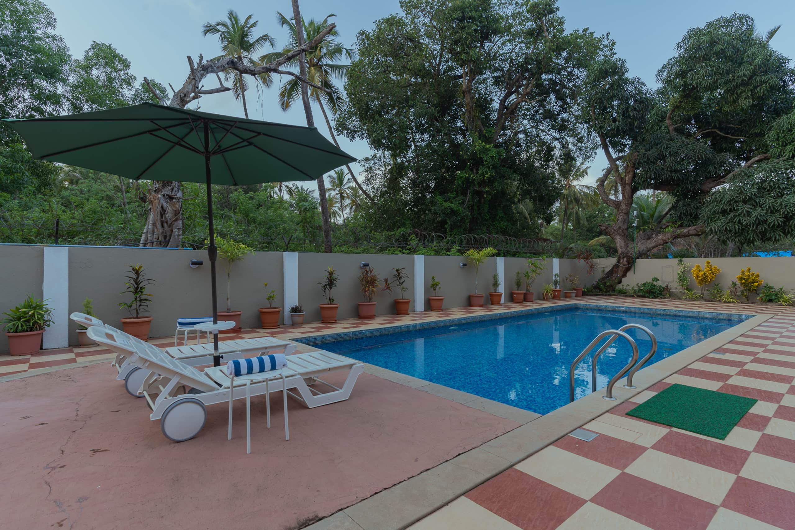Treehouse Blue Villa 3, Cook, Brkfast, Pool & WiFi — photo 3
