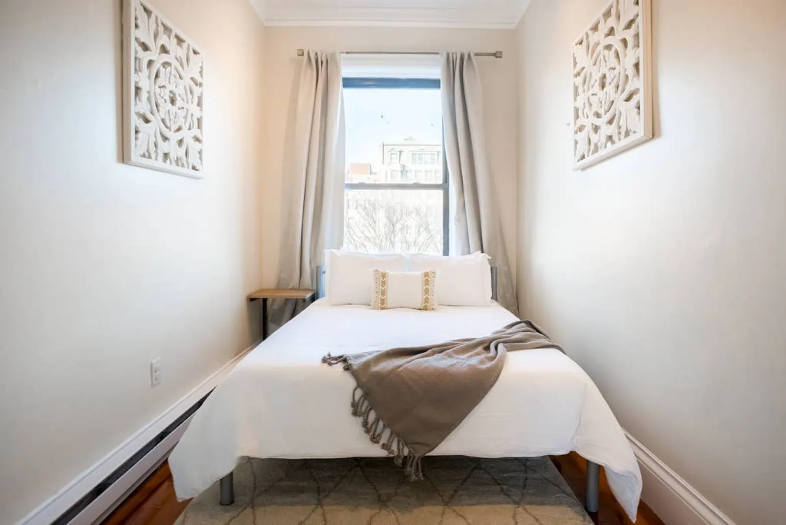 Classic furnished 1BR in Fenway in Brownstone Bldg 9