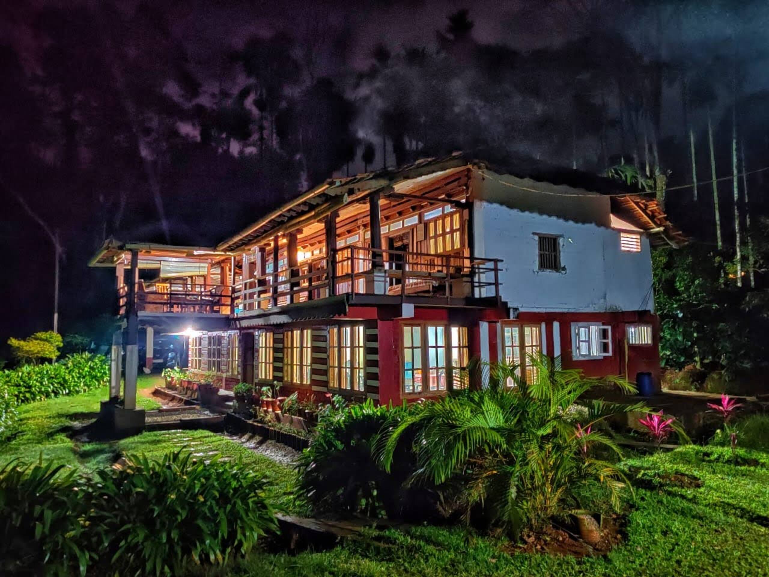 Keemalekad Log cottage, (Entire Cottage) 1