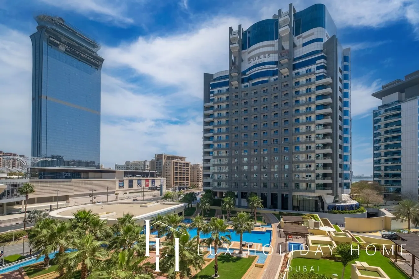 LUX The Marina Residence Palm Suite 17