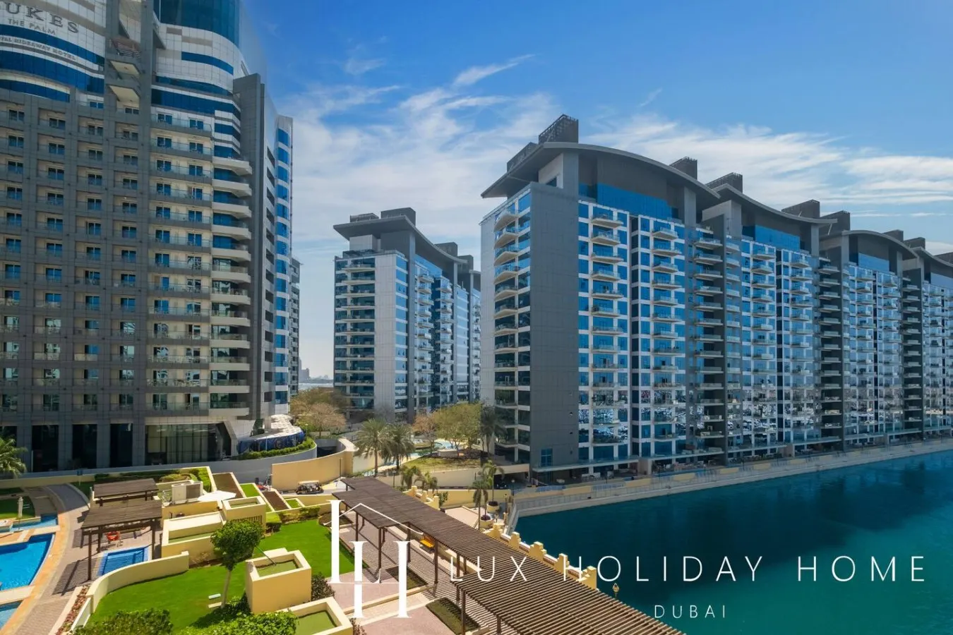 LUX The Marina Residence Palm Suite 8