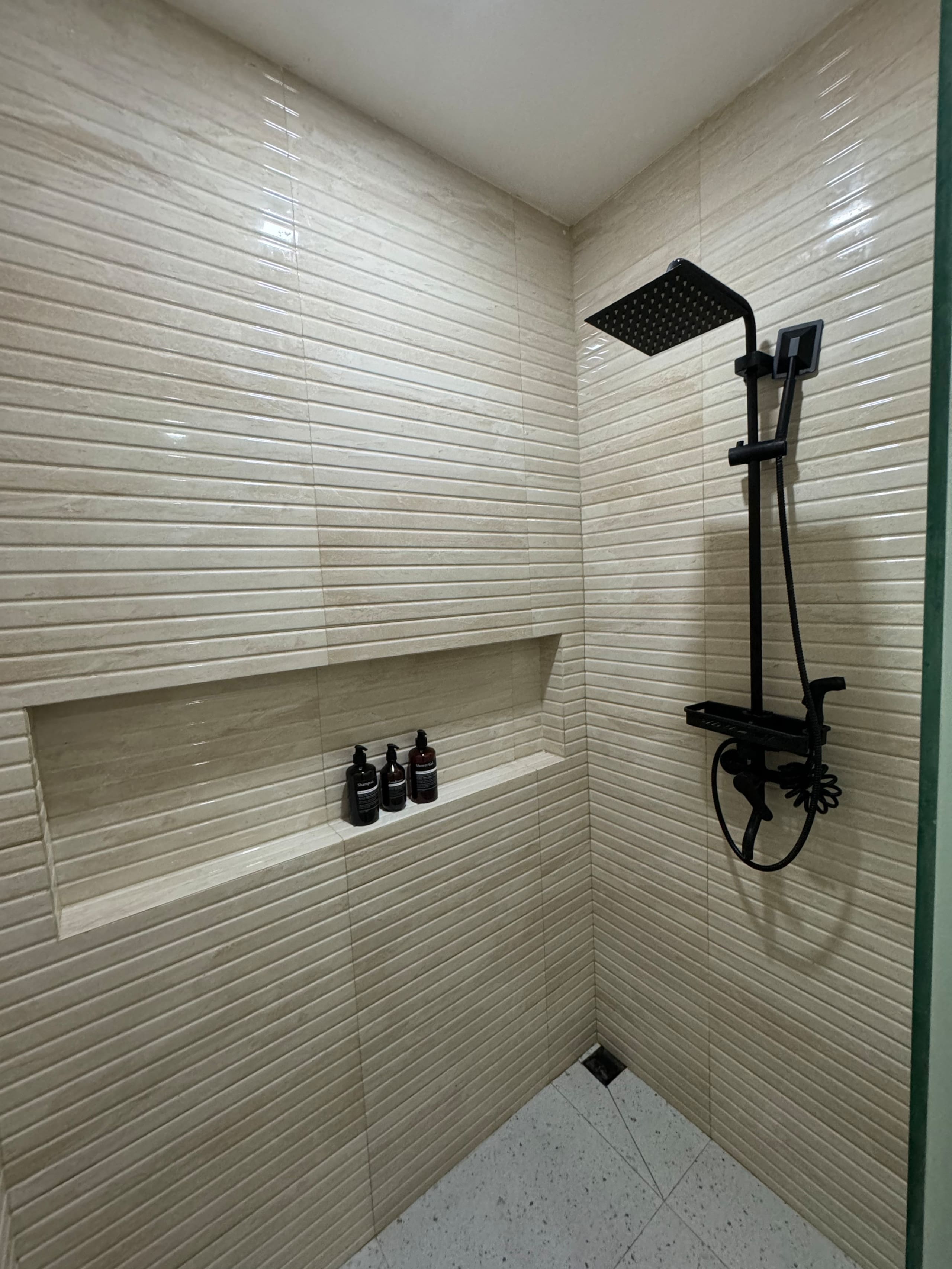 Studio one bedroom 14