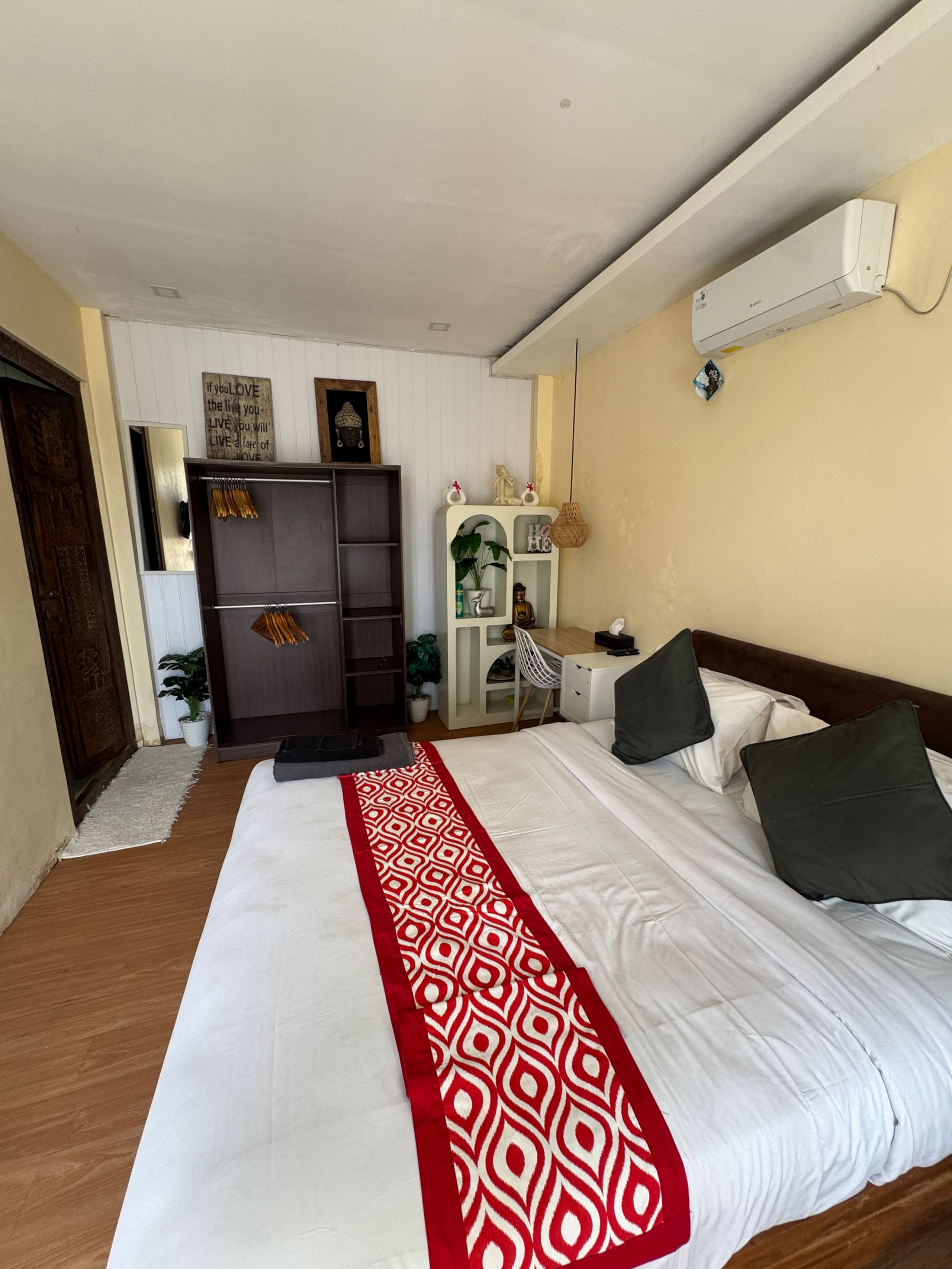 Studio one bedroom 12