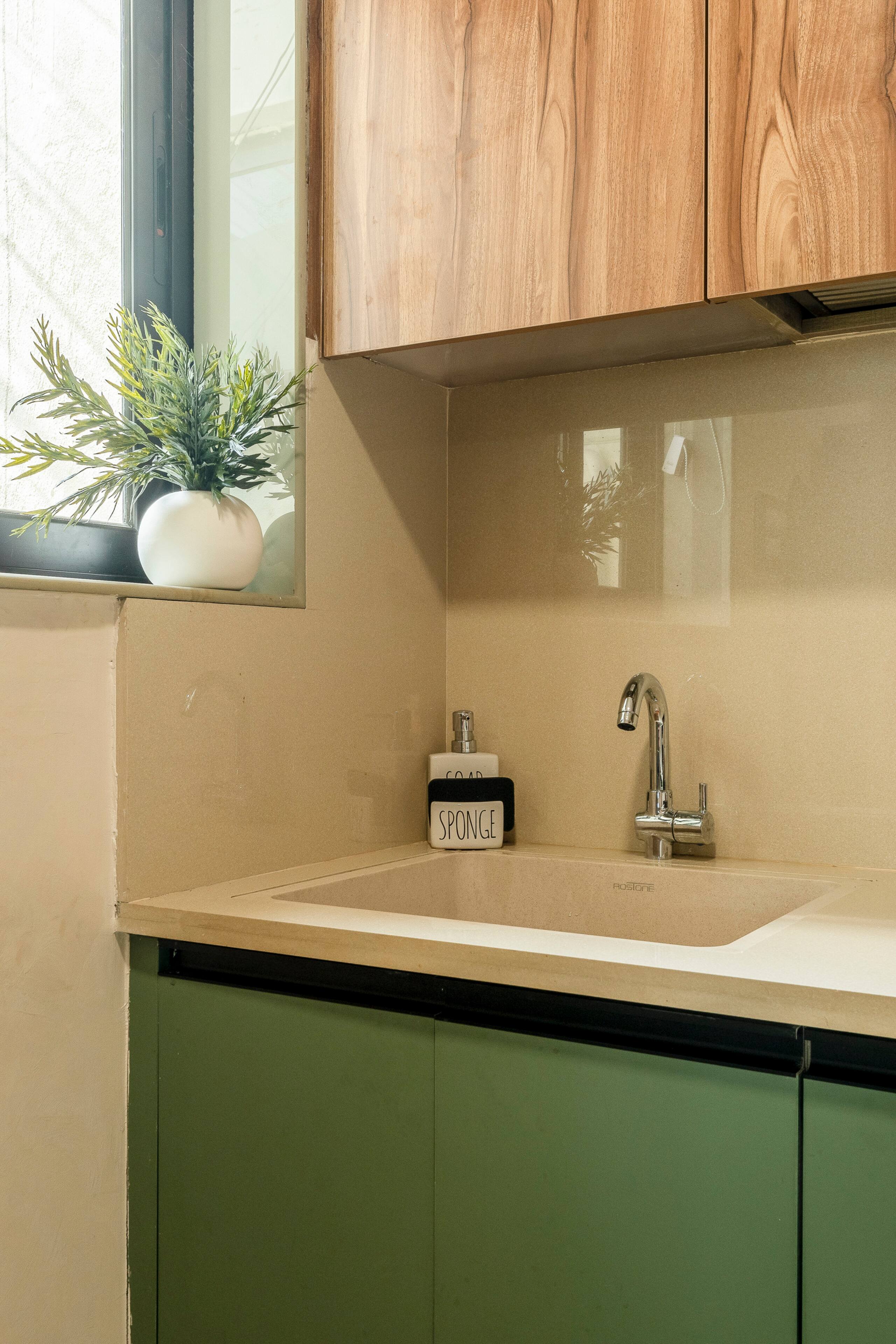 Lux 1BHK with Private Jacuzzi & Steam | Candolim 14