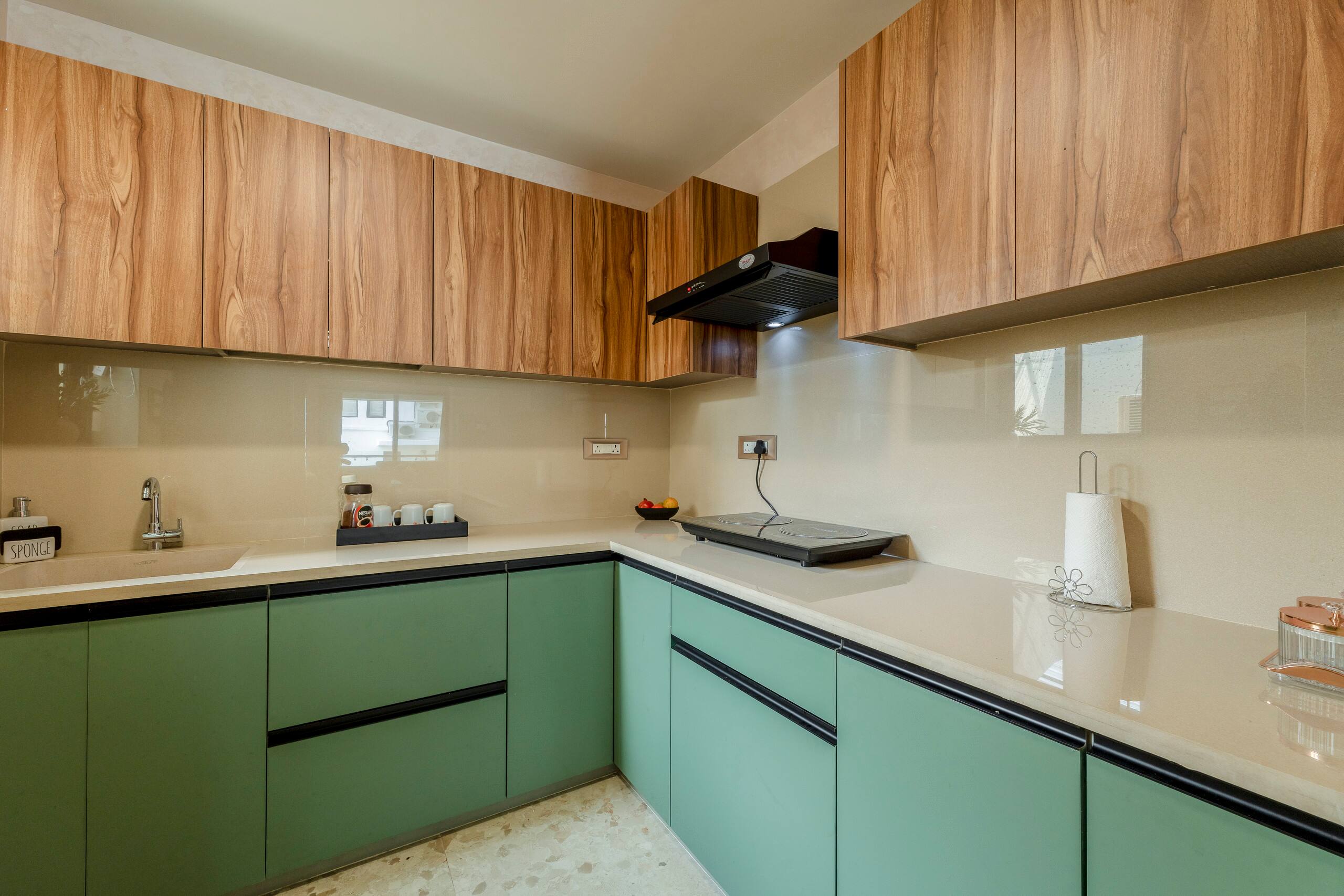 Lux 1BHK with Private Jacuzzi & Steam | Candolim 7